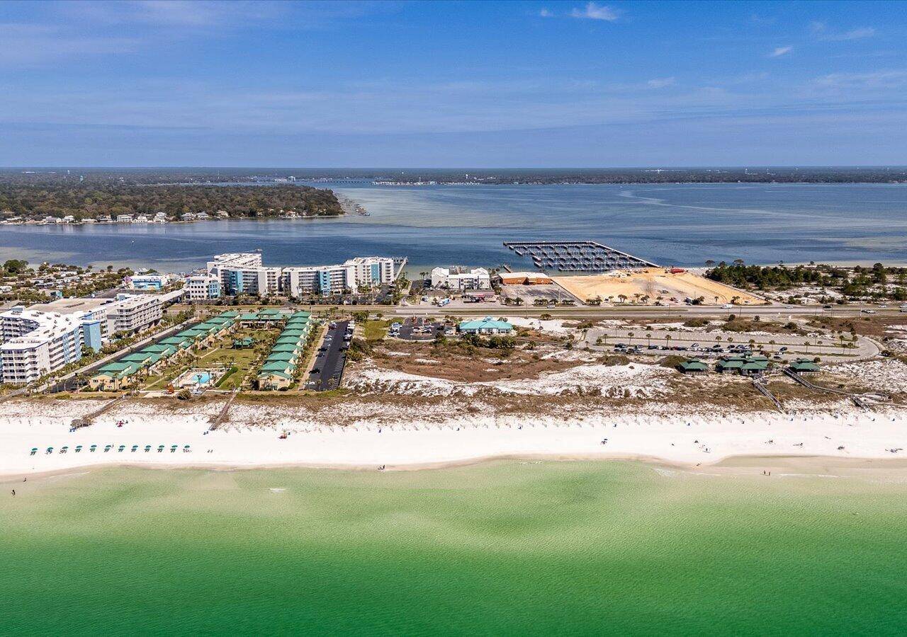 Fort Walton Beach, FL 32548,1330 SE Miracle Strip Parkway  #207