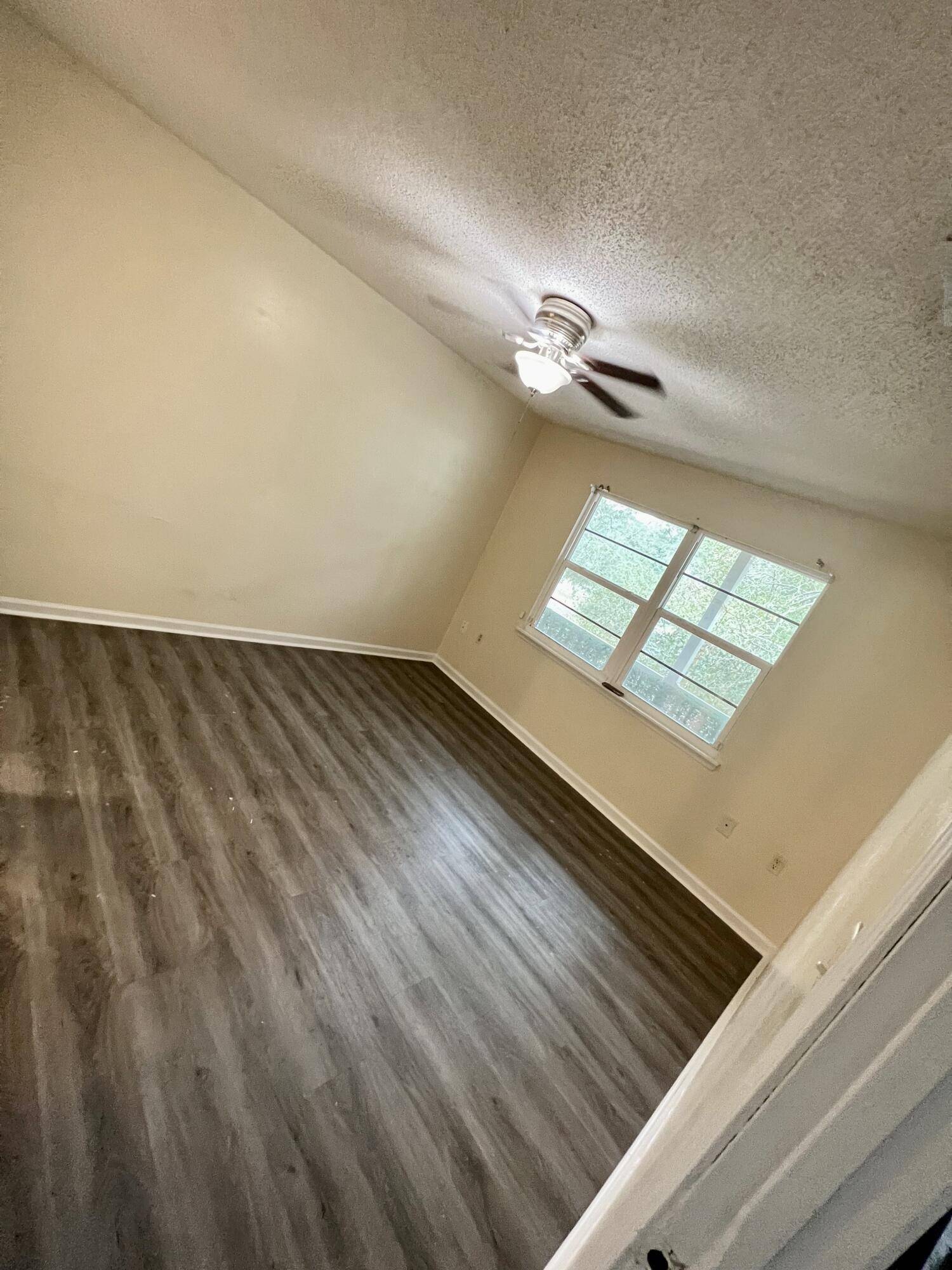 Fort Walton Beach, FL 32547,601 Colonial Drive  #UNIT 8