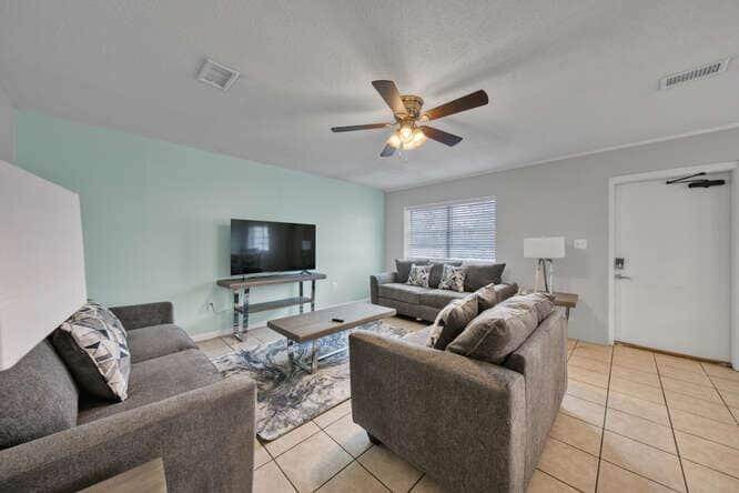 Fort Walton Beach, FL 32548,305 Barracuda Avenue  #2