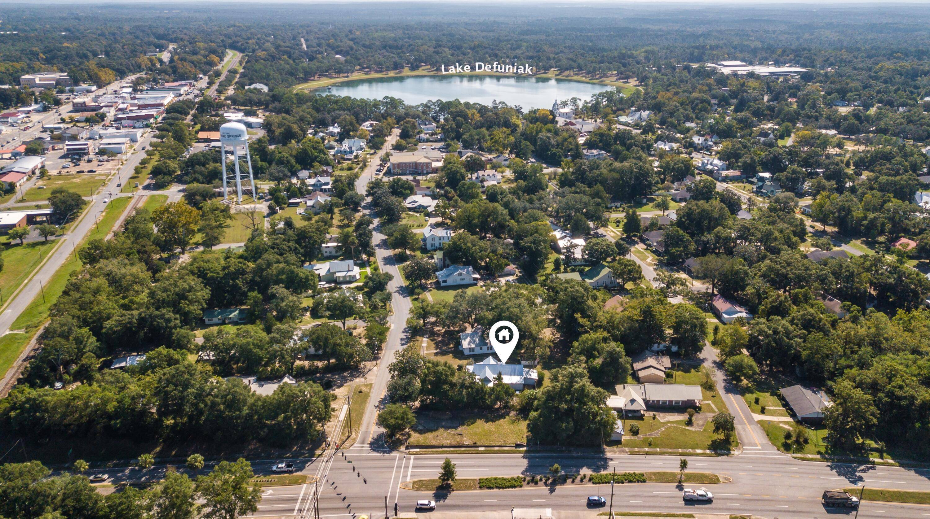 Defuniak Springs, FL 32435,28 E Live Oak Avenue