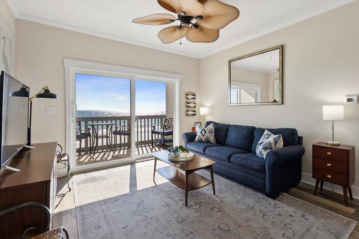 Pensacola Beach, FL 32561,1625 Bulevar Mayor Street  #M4