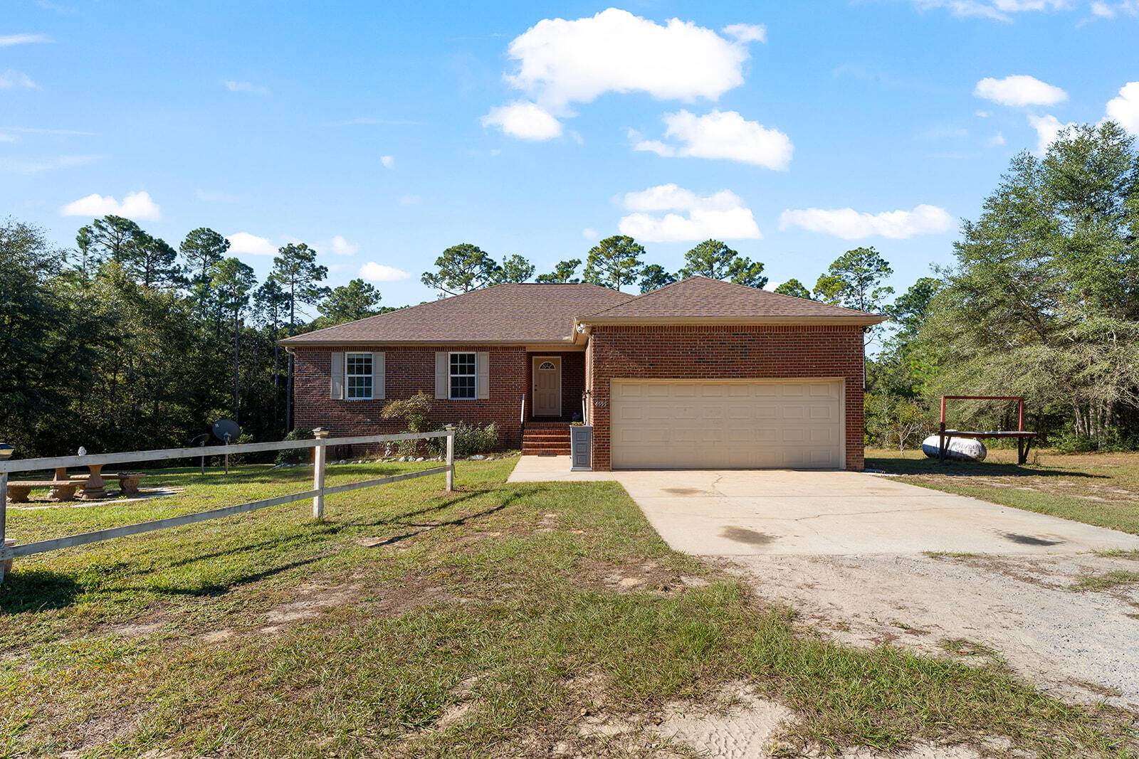 Crestview, FL 32539,4555 Wolf Track Ridge Road