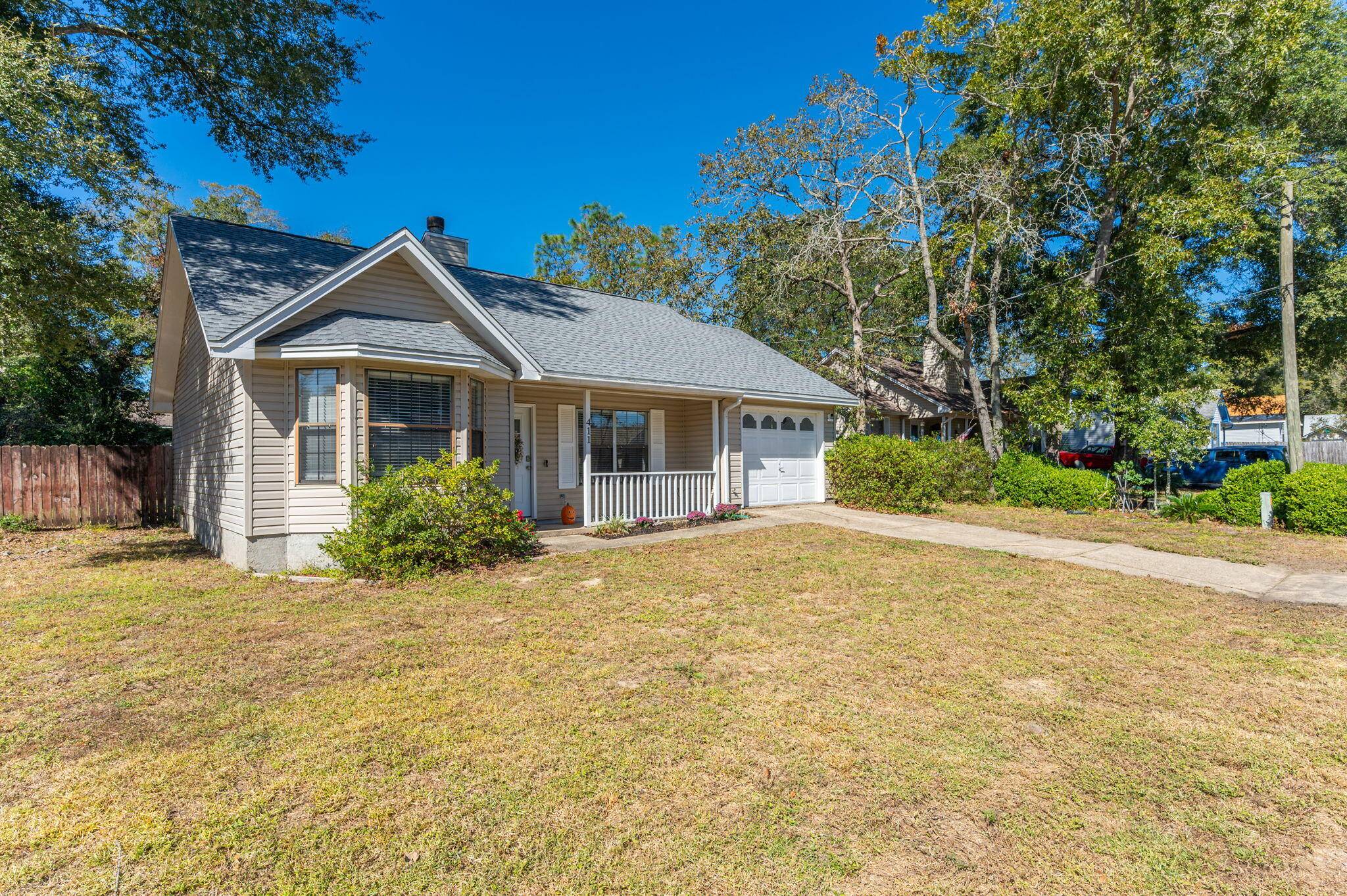 Crestview, FL 32539,411 Oak Place