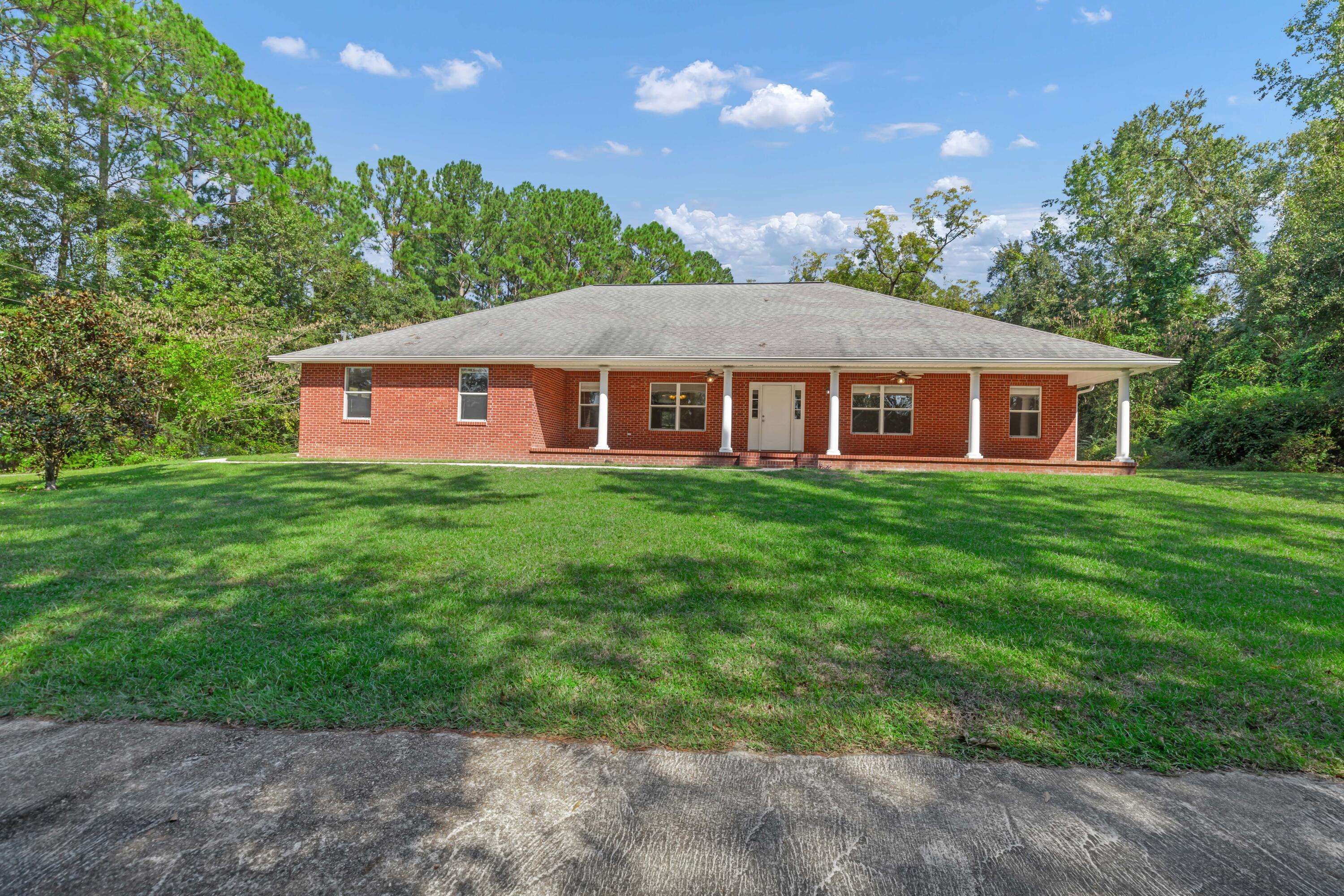 Crestview, FL 32536,2115 Petal Place