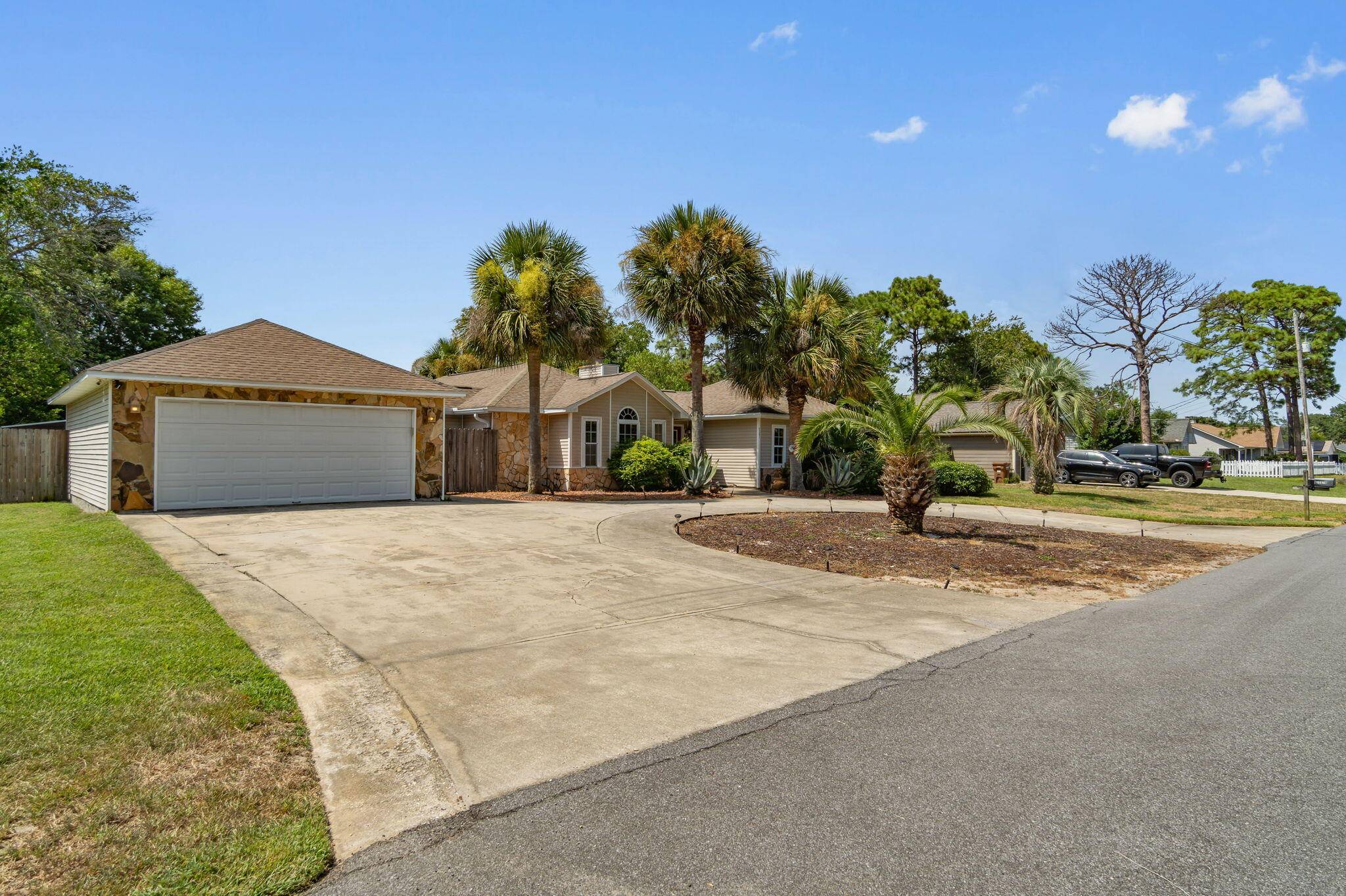 Navarre, FL 32566,2561 Oleander Drive