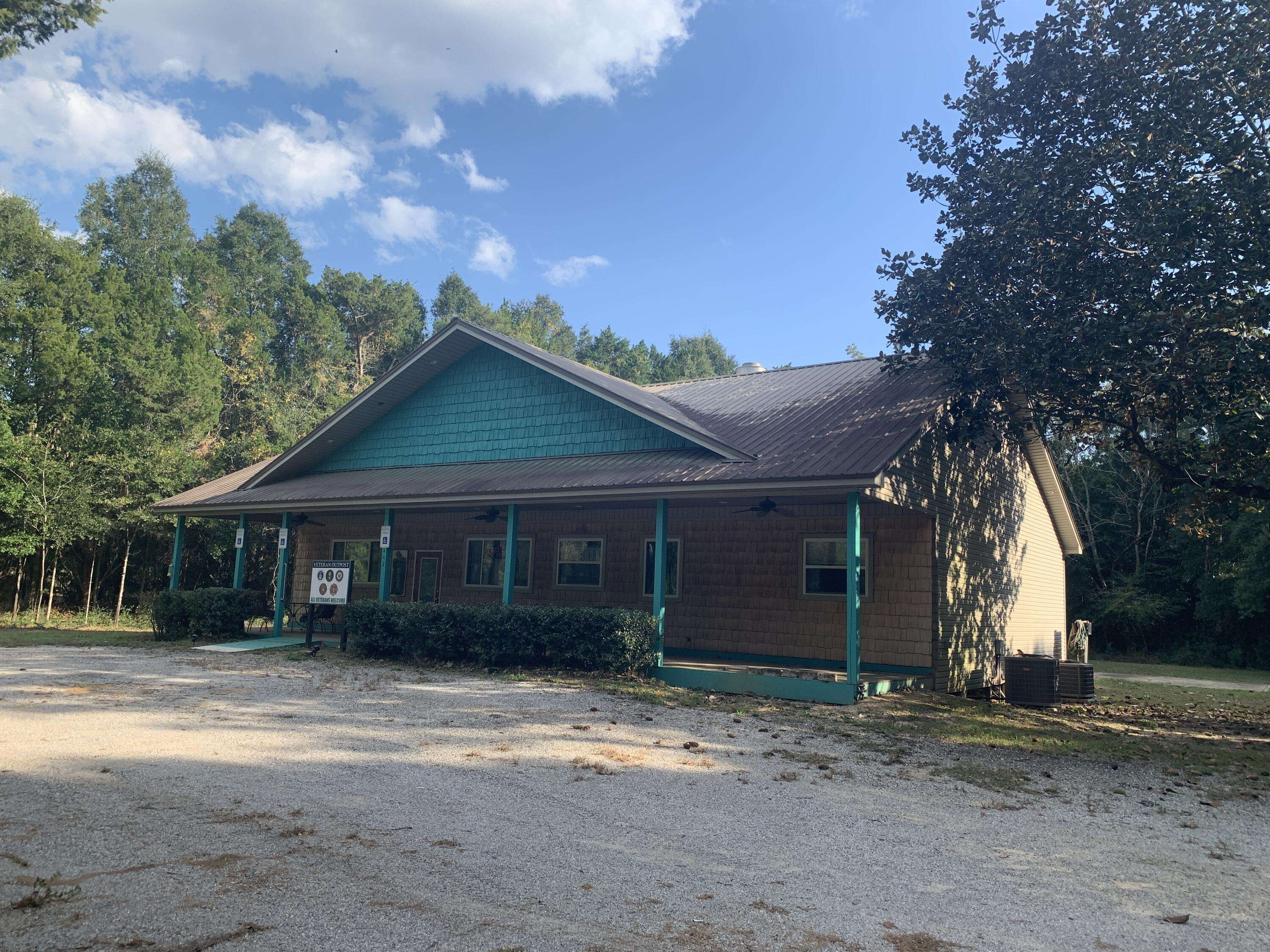 Holt, FL 32564,442 HWY 90