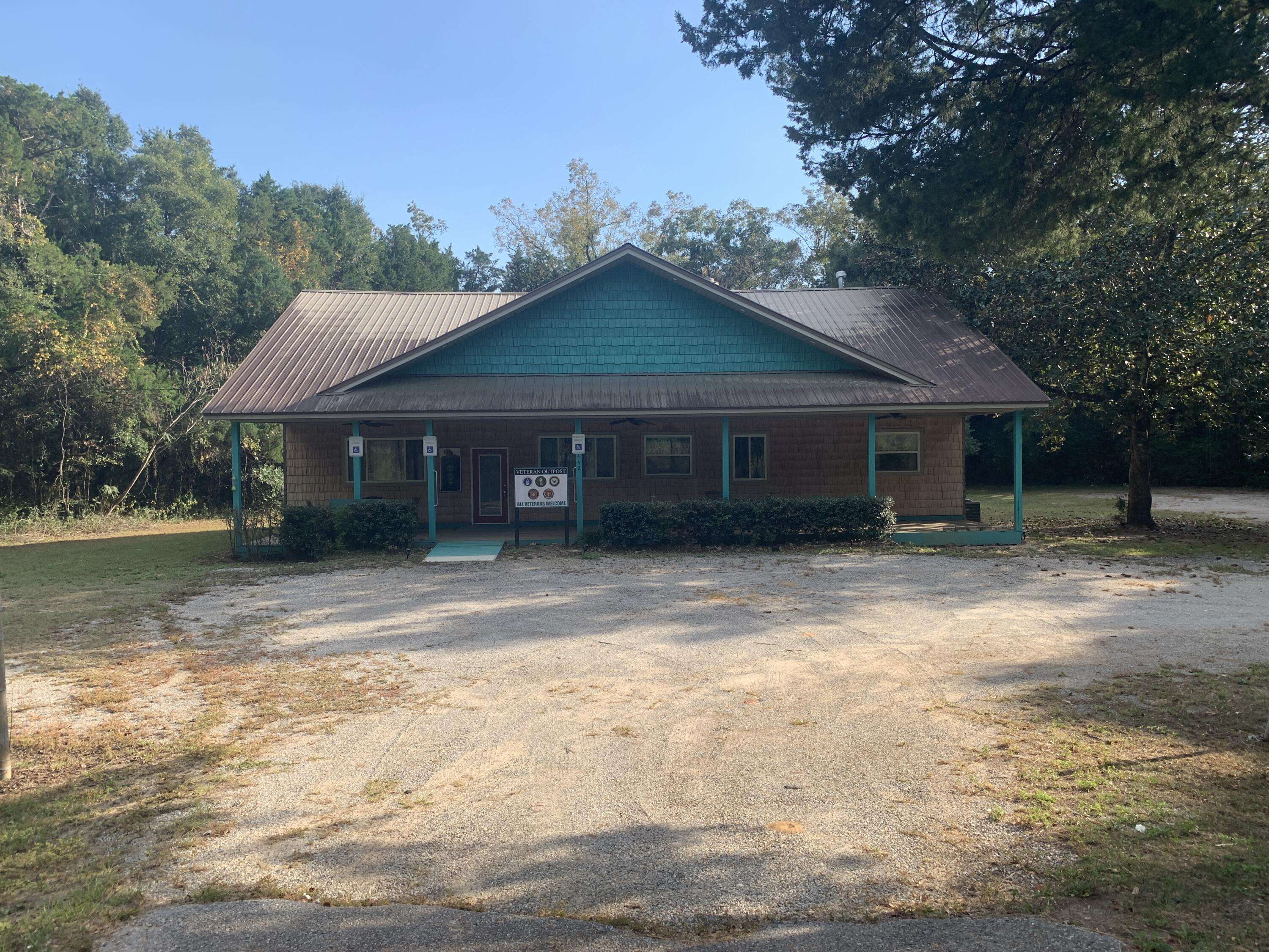 Holt, FL 32564,442 HWY 90