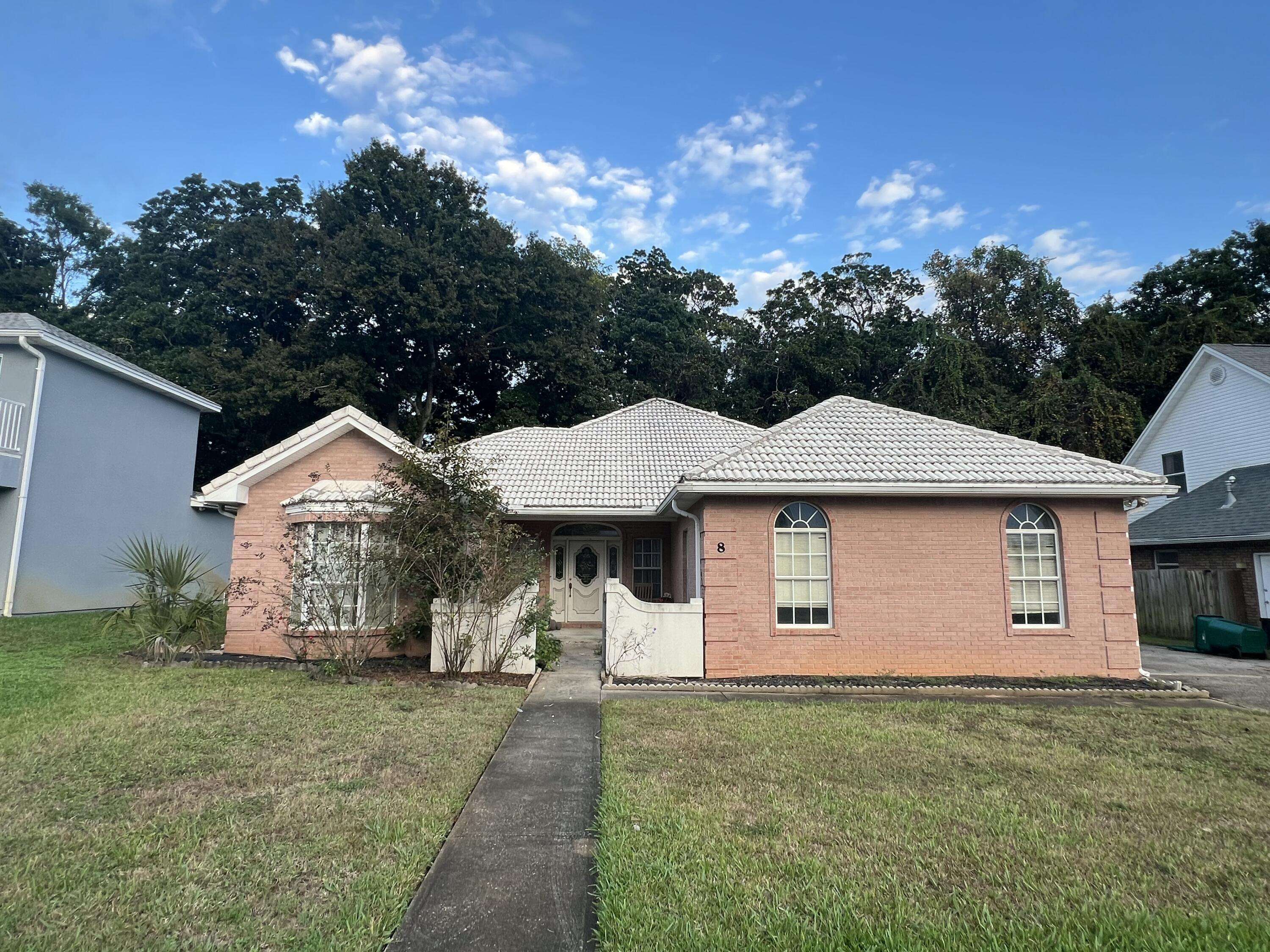 Mary Esther, FL 32569,8 Islandview Drive