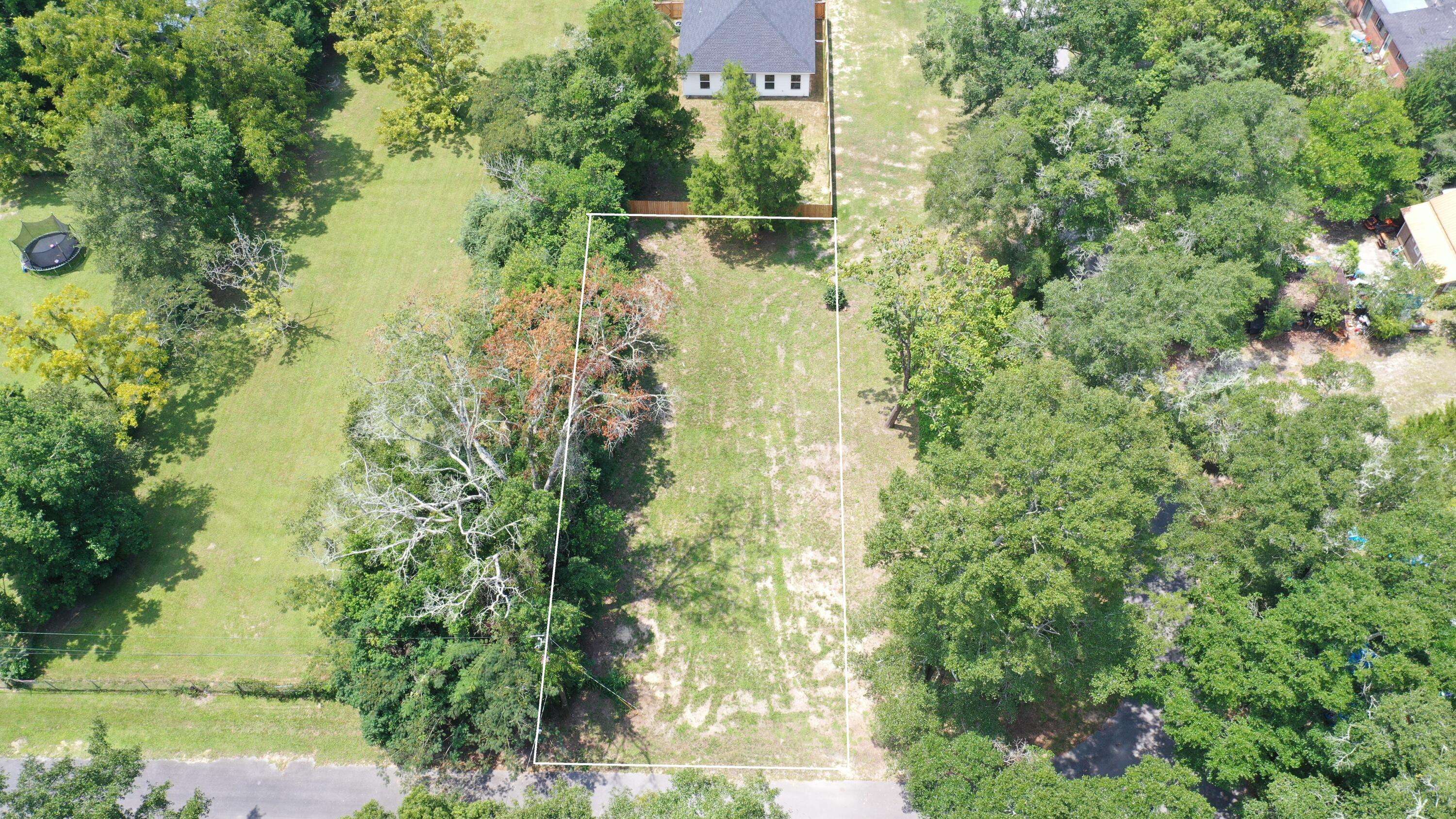 Defuniak Springs, FL 32435,Lot 18 Water Street