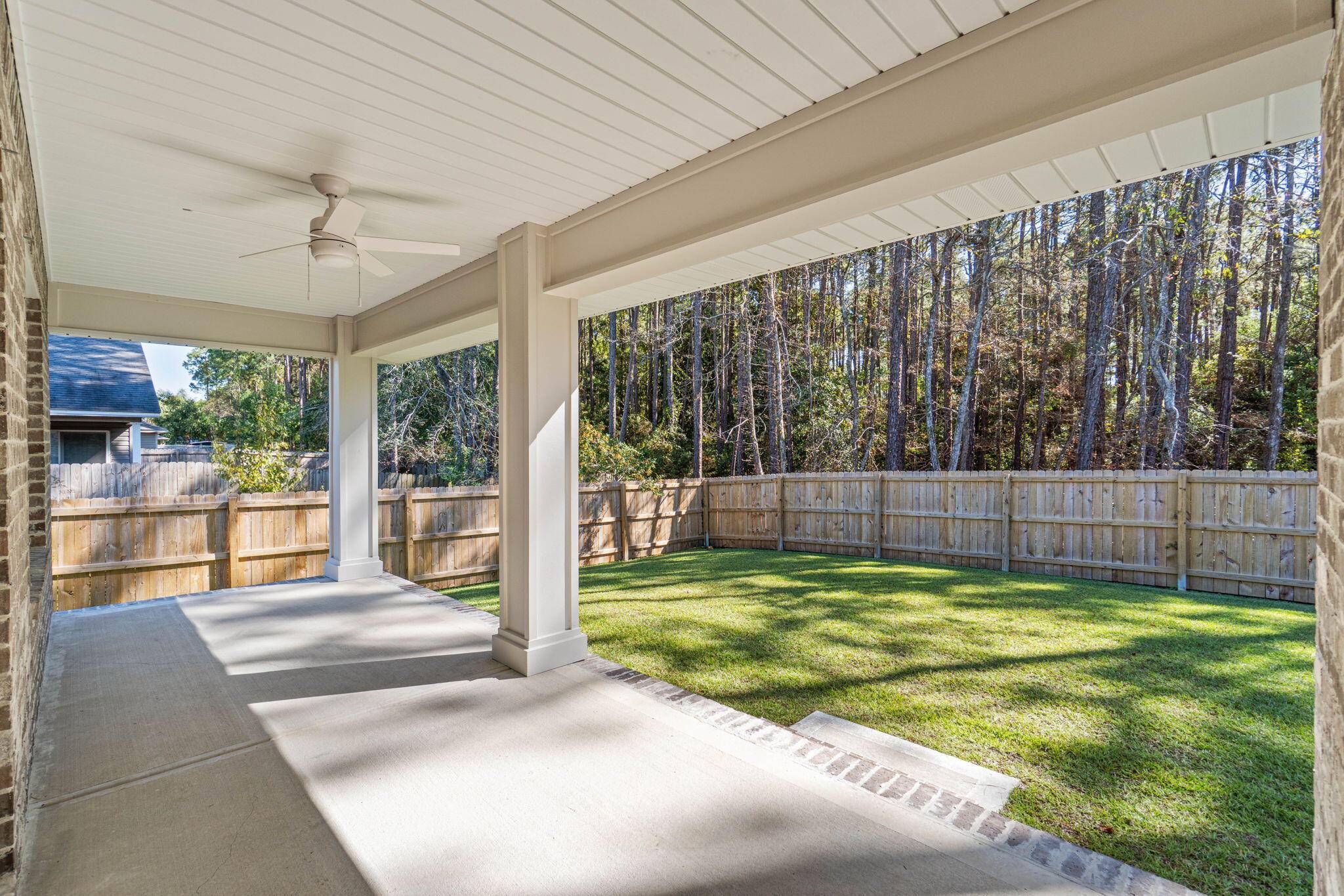 Navarre, FL 32566,8417 Sevilla Street