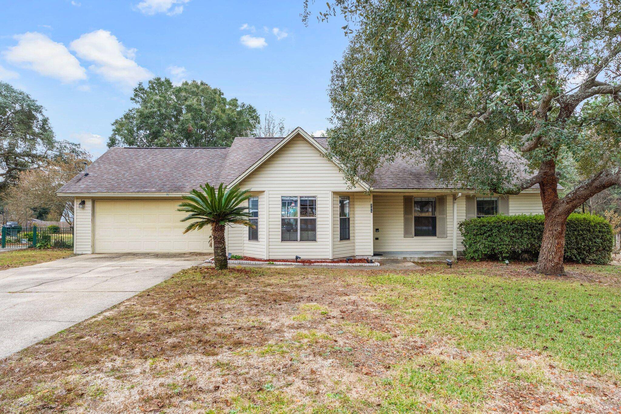 Crestview, FL 32539,205 W Pinoak Court