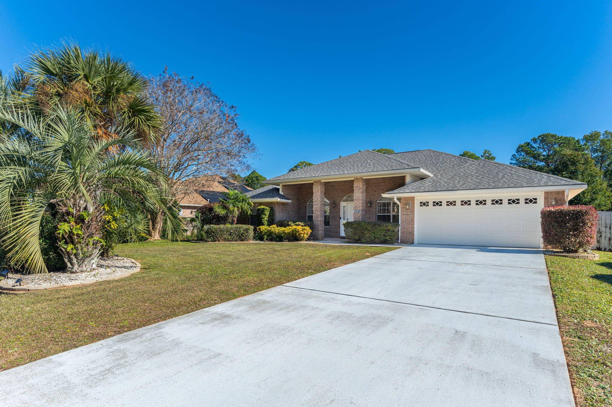 Navarre, FL 32566,2438 Knotty Pine Drive