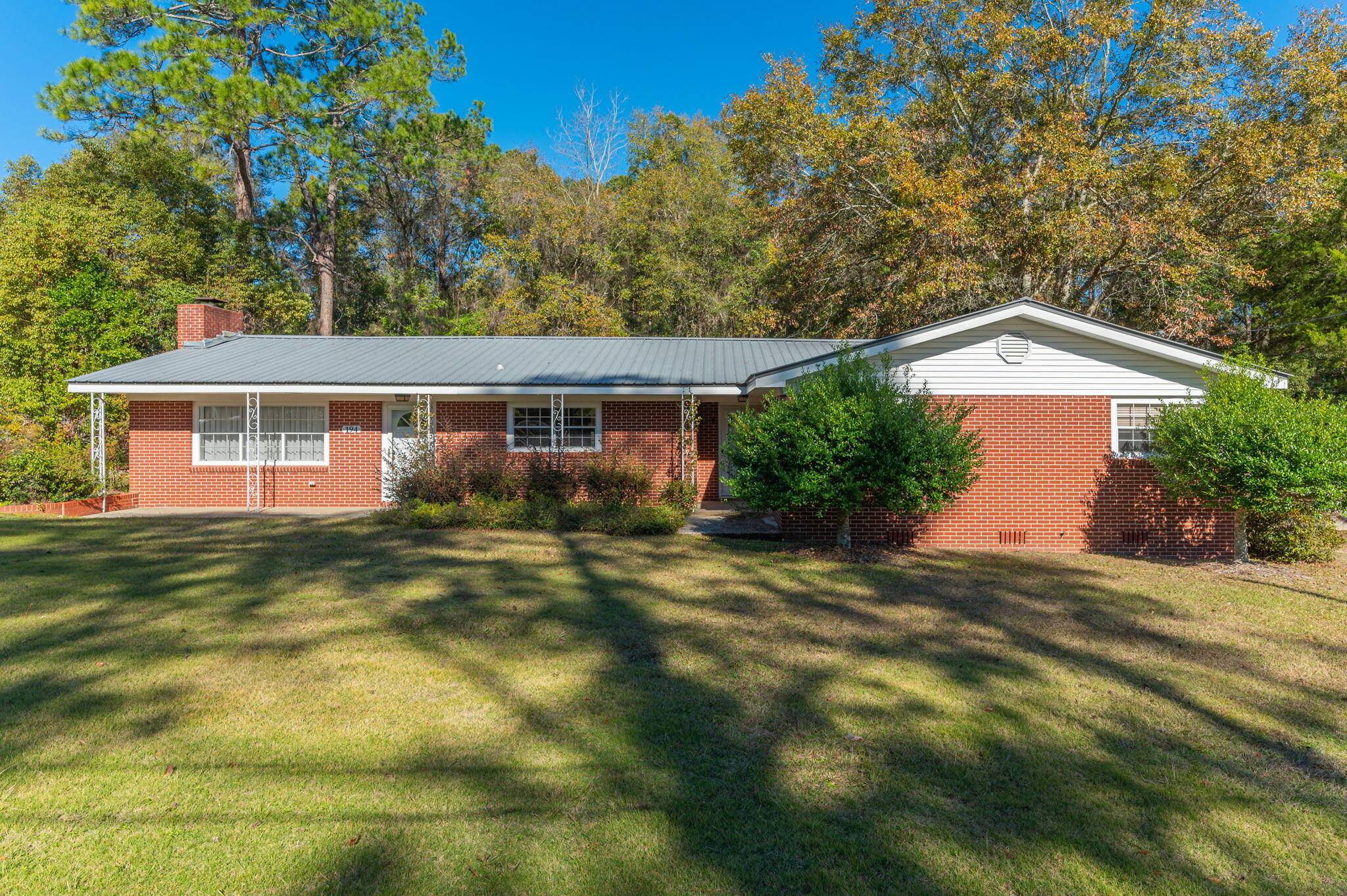 Defuniak Springs, FL 32435,194 Oaklawn Square