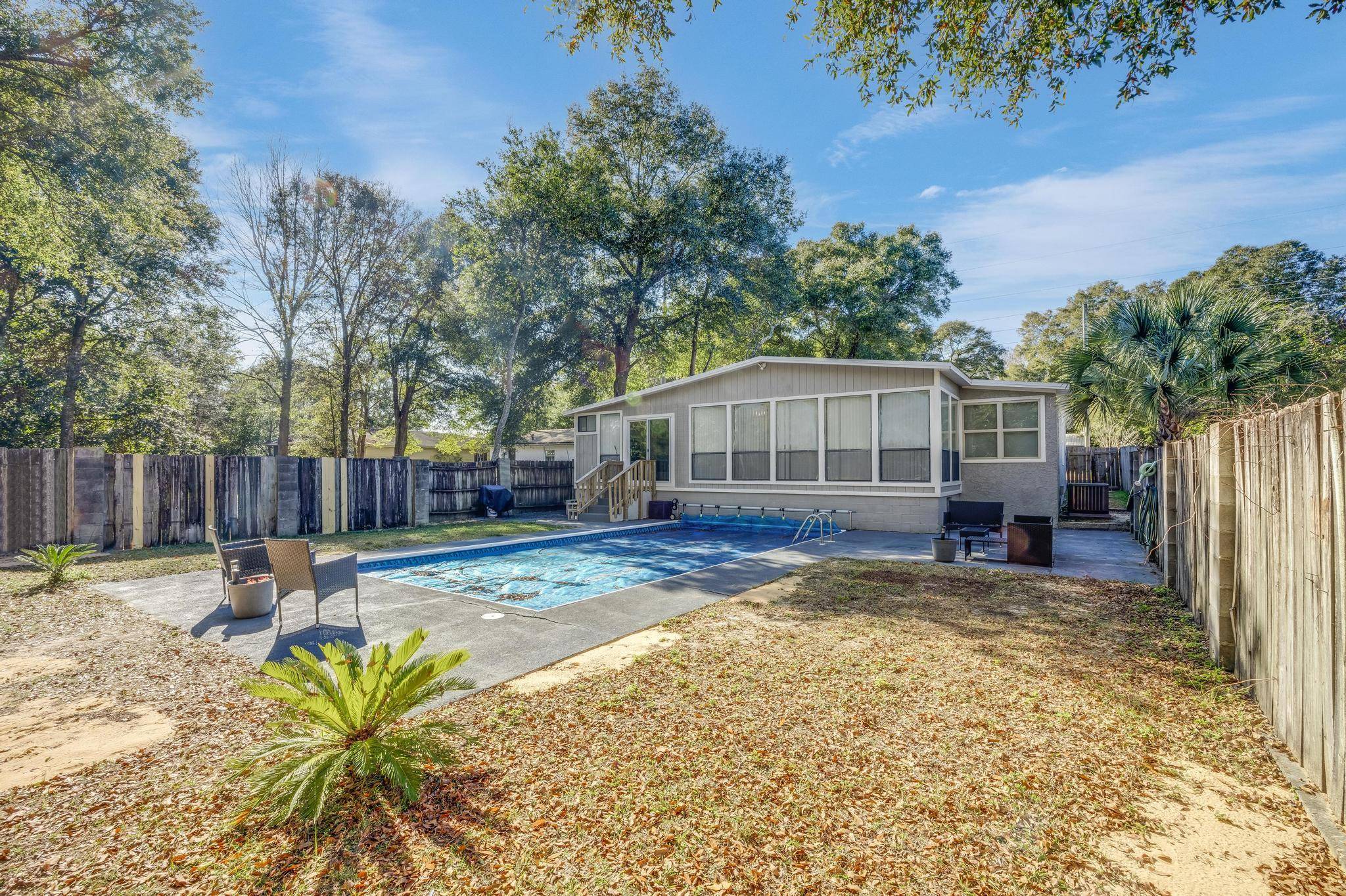 Crestview, FL 32539,1525 S Pearl Street