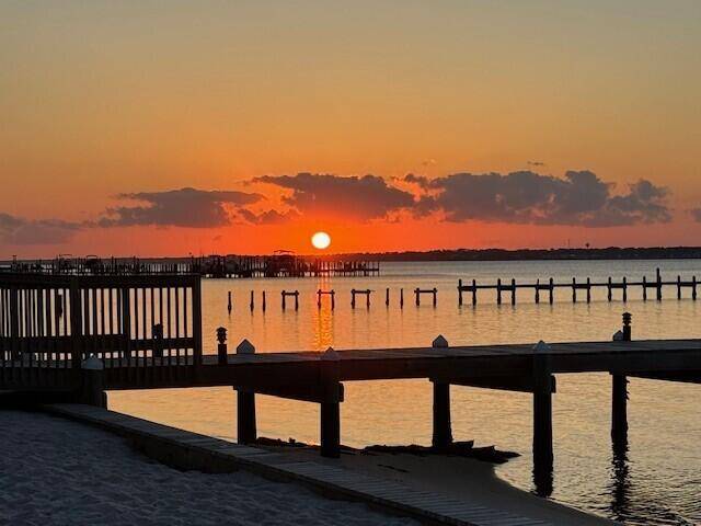 Navarre, FL 32566,8520 Gulf Boulevard  #35