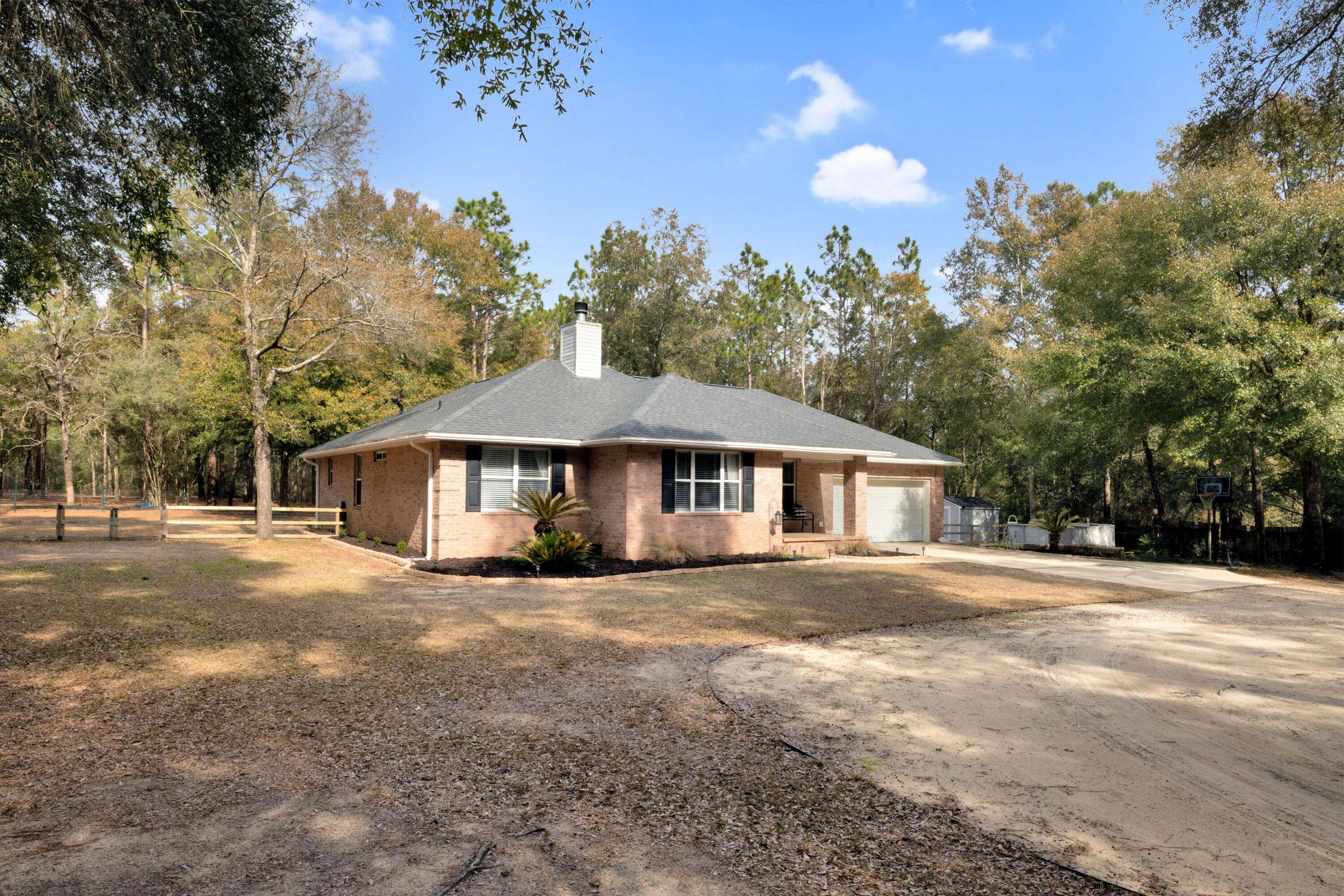 Baker, FL 32531,1141 Country Living Road