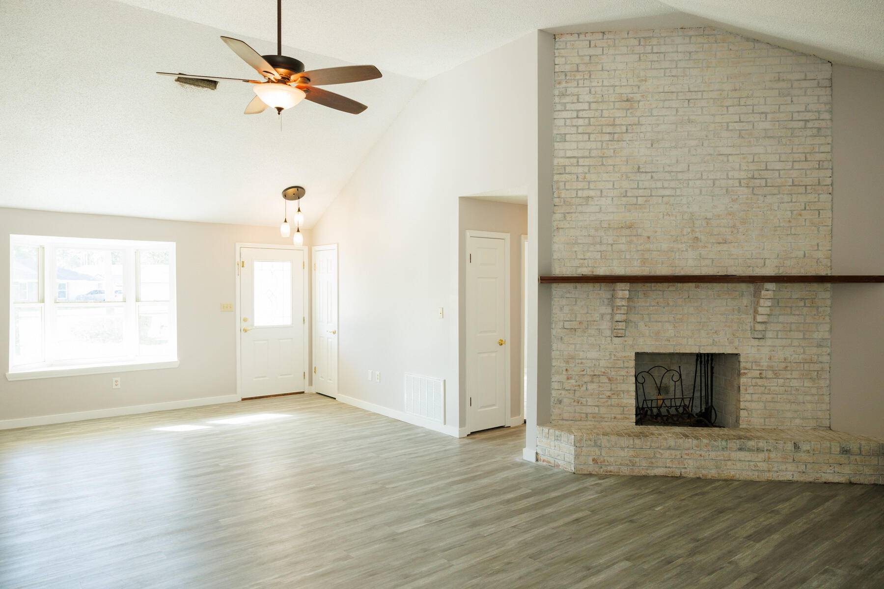 Fort Walton Beach, FL 32547,805 Melissa Court Court