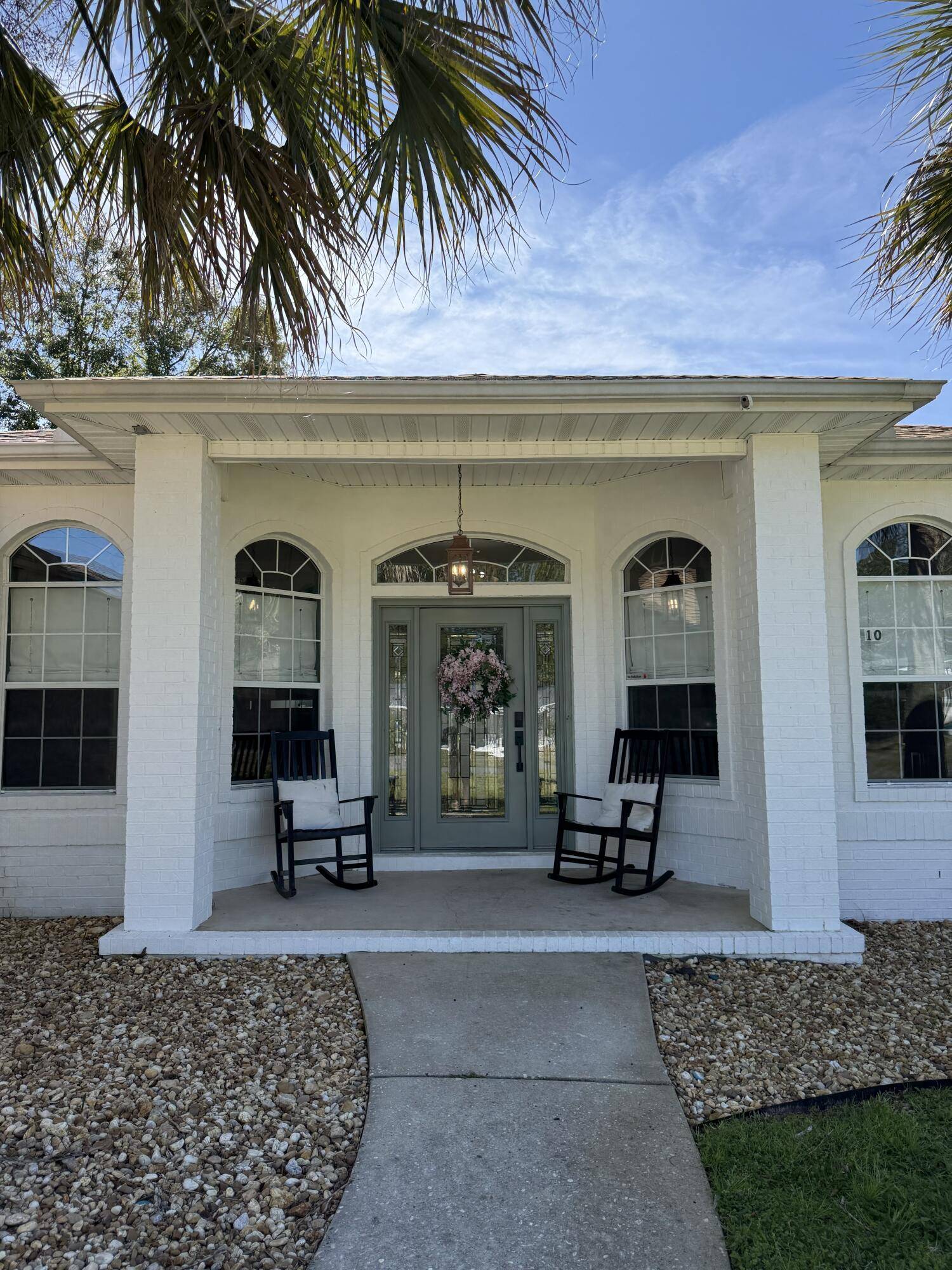 Shalimar, FL 32579,10 Maple Avenue