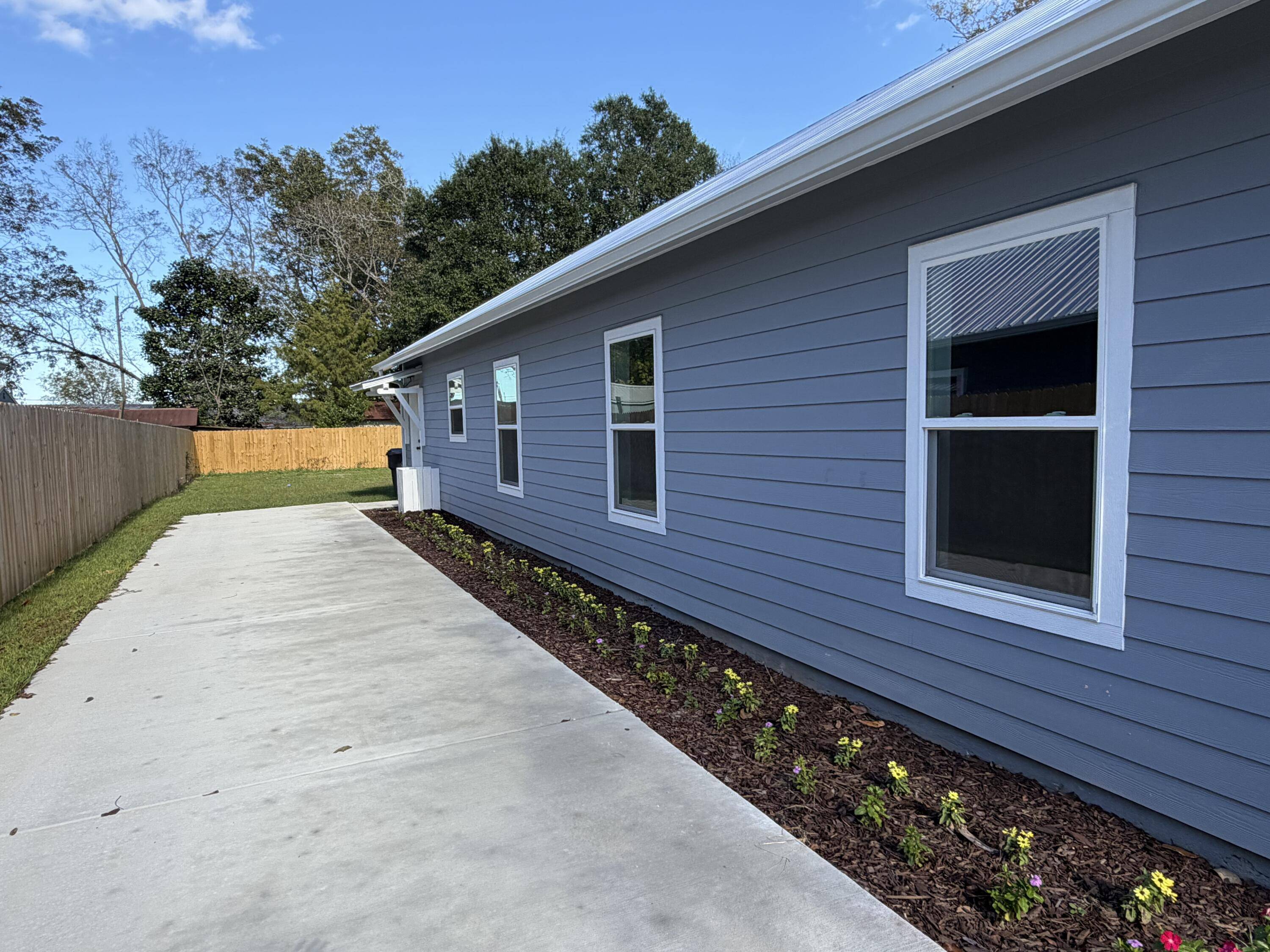 Defuniak Springs, FL 32435,874 W Orange Avenue