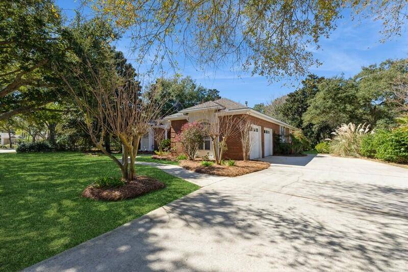 Destin, FL 32541,212 Mattie's Way