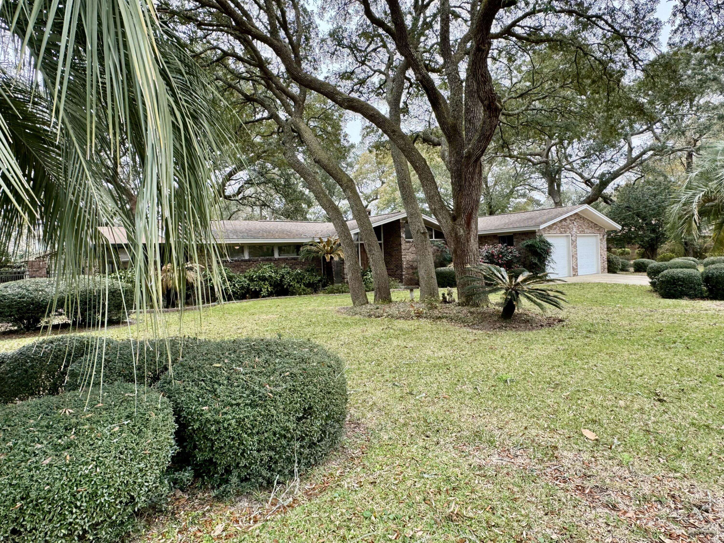 Fort Walton Beach, FL 32547,16 NE Wedgewood Lane