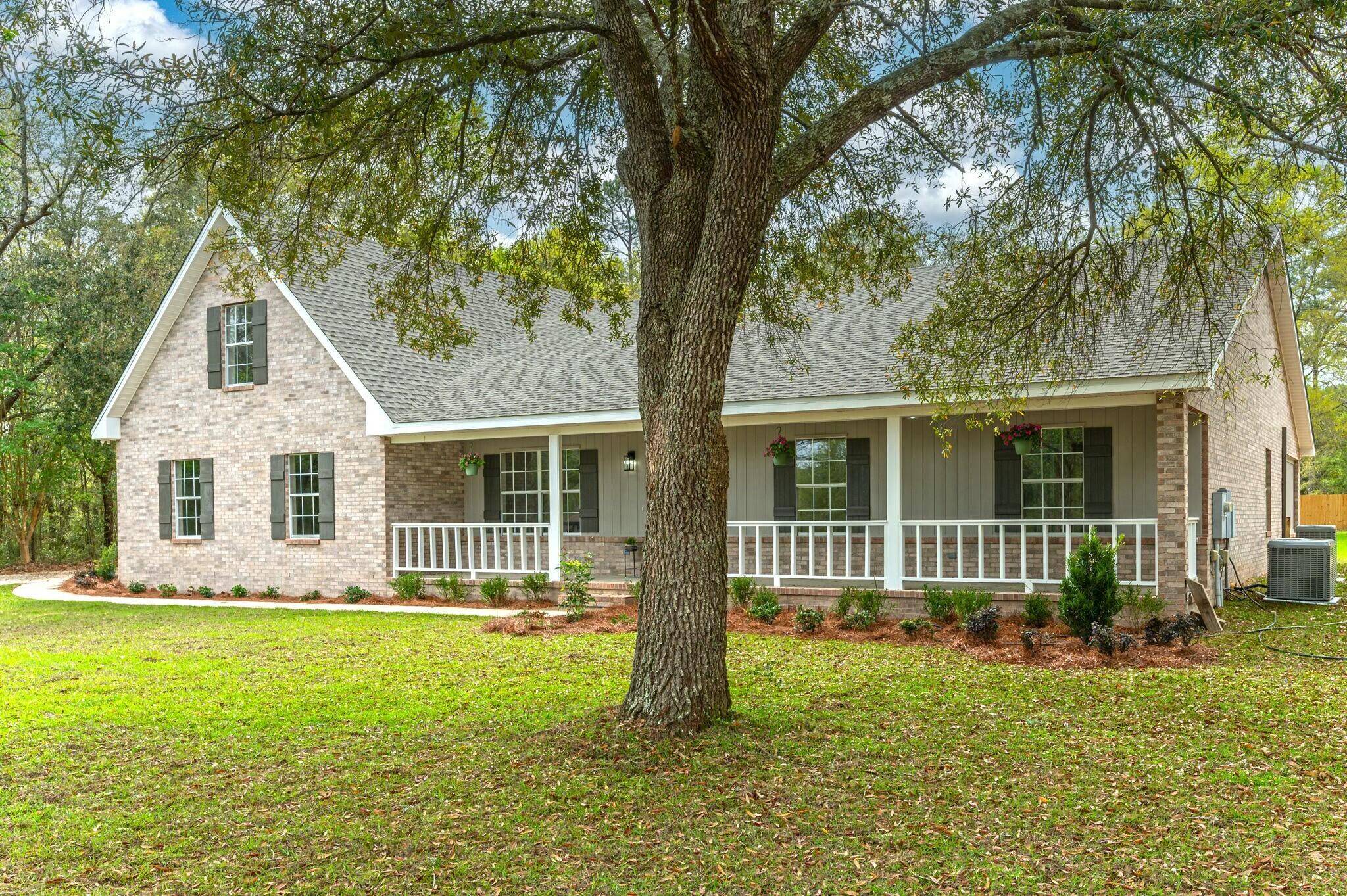 Crestview, FL 32539,5312 Constitution Road