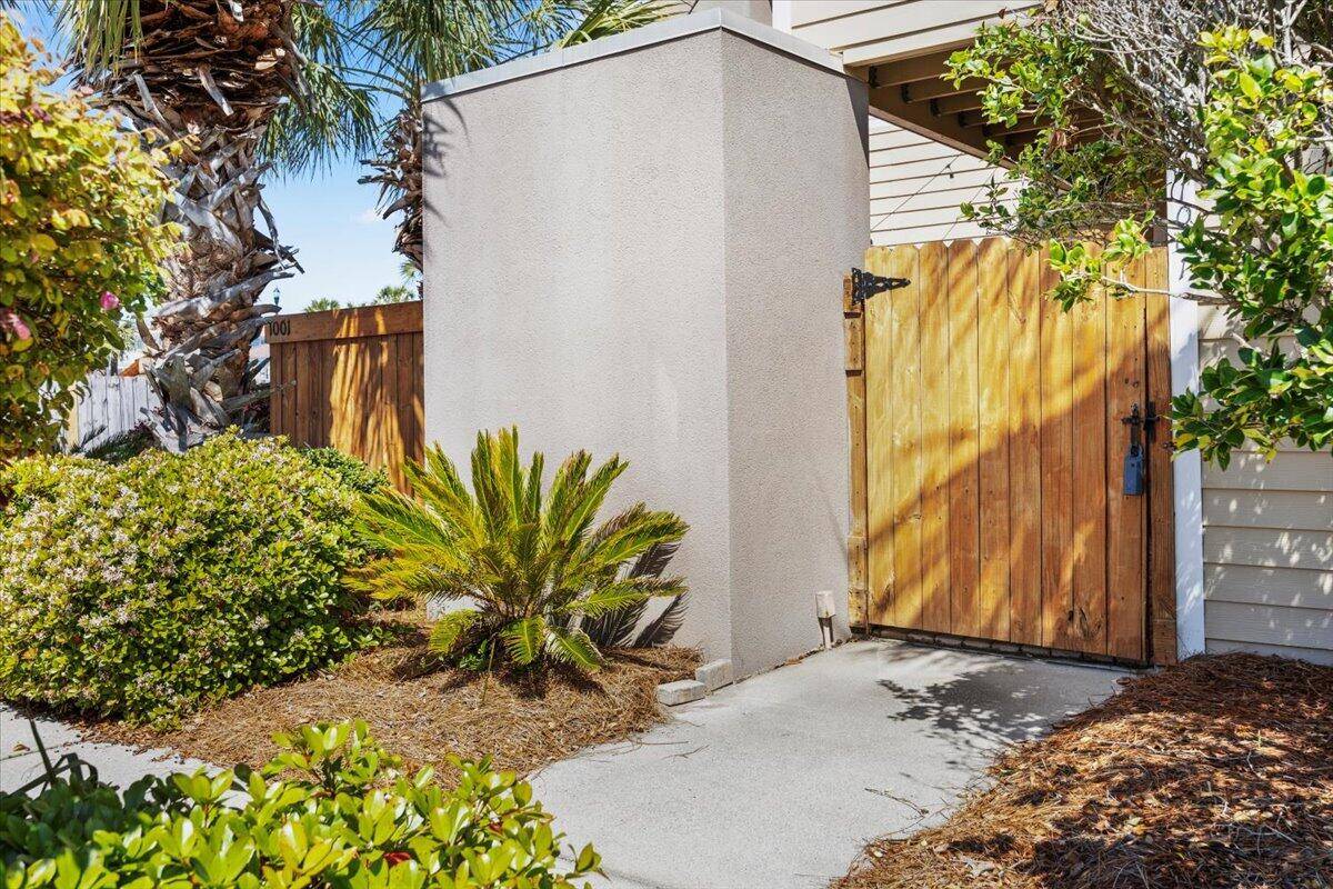 Destin, FL 32541,3695 Scenic HWY 98  #1001