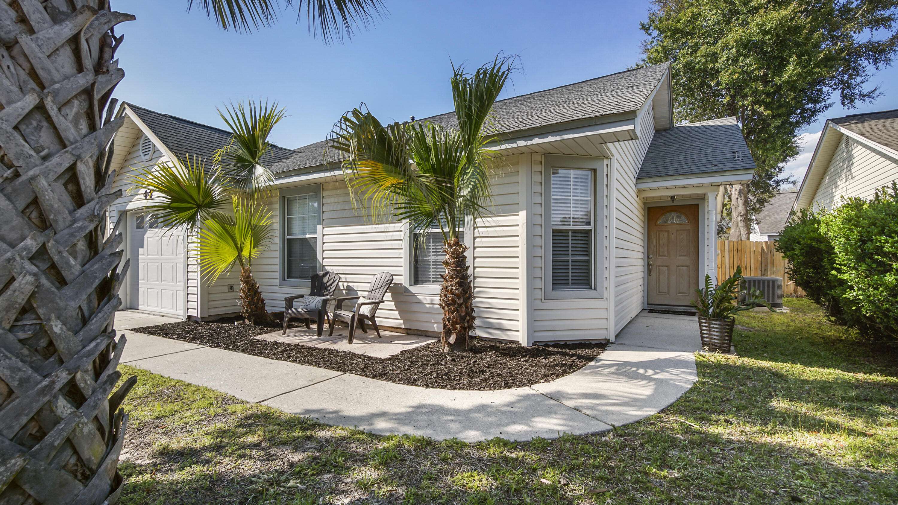 Mary Esther, FL 32569,44 Ruby Circle