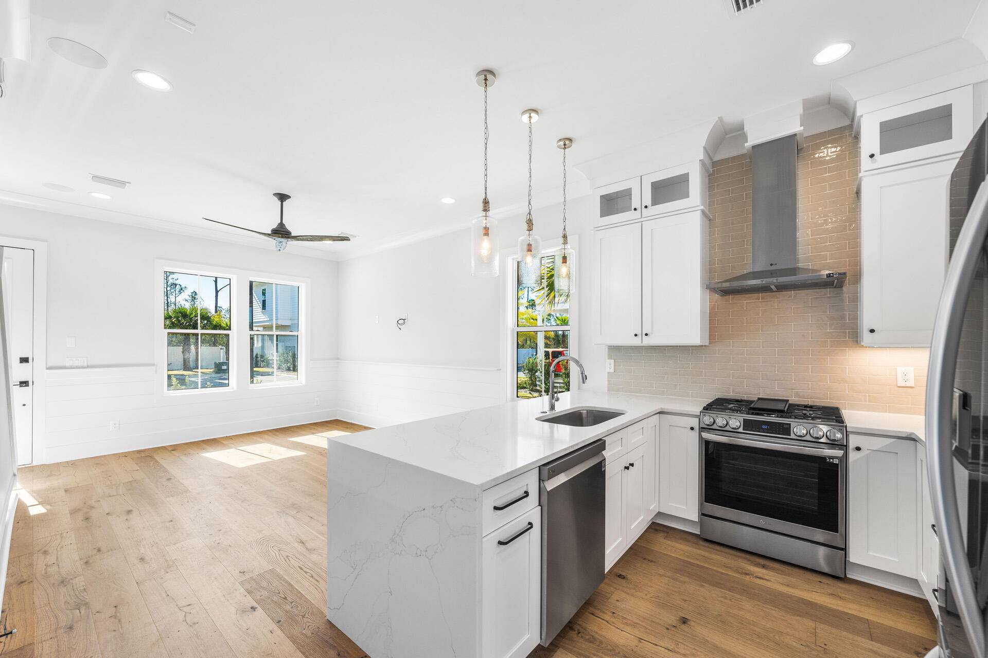 Santa Rosa Beach, FL 32459,520 S County Hwy 393  #20B