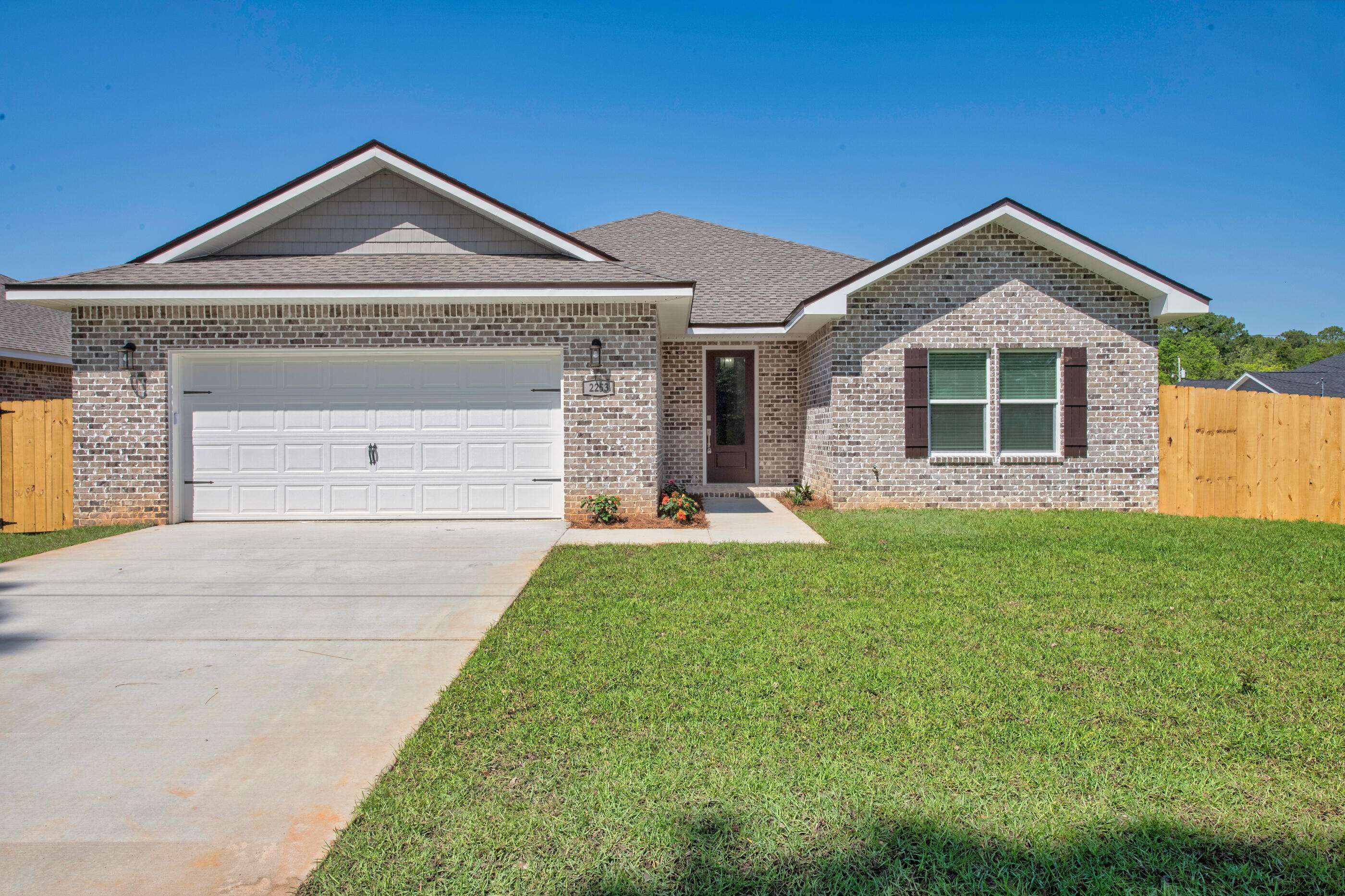 Navarre, FL 32566,2253 CHAPPAREL Street