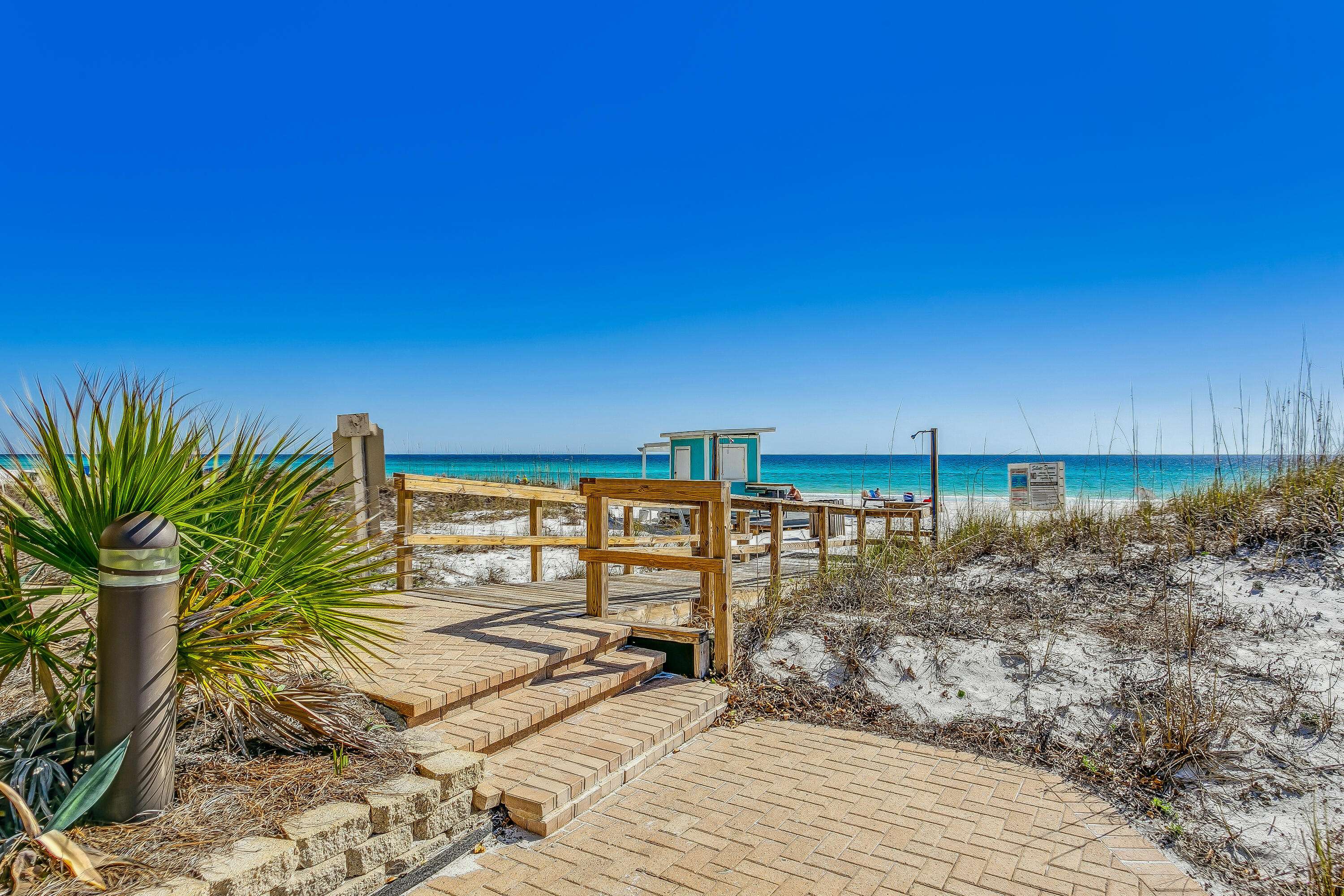 Destin, FL 32541,1030 US-98  #204D