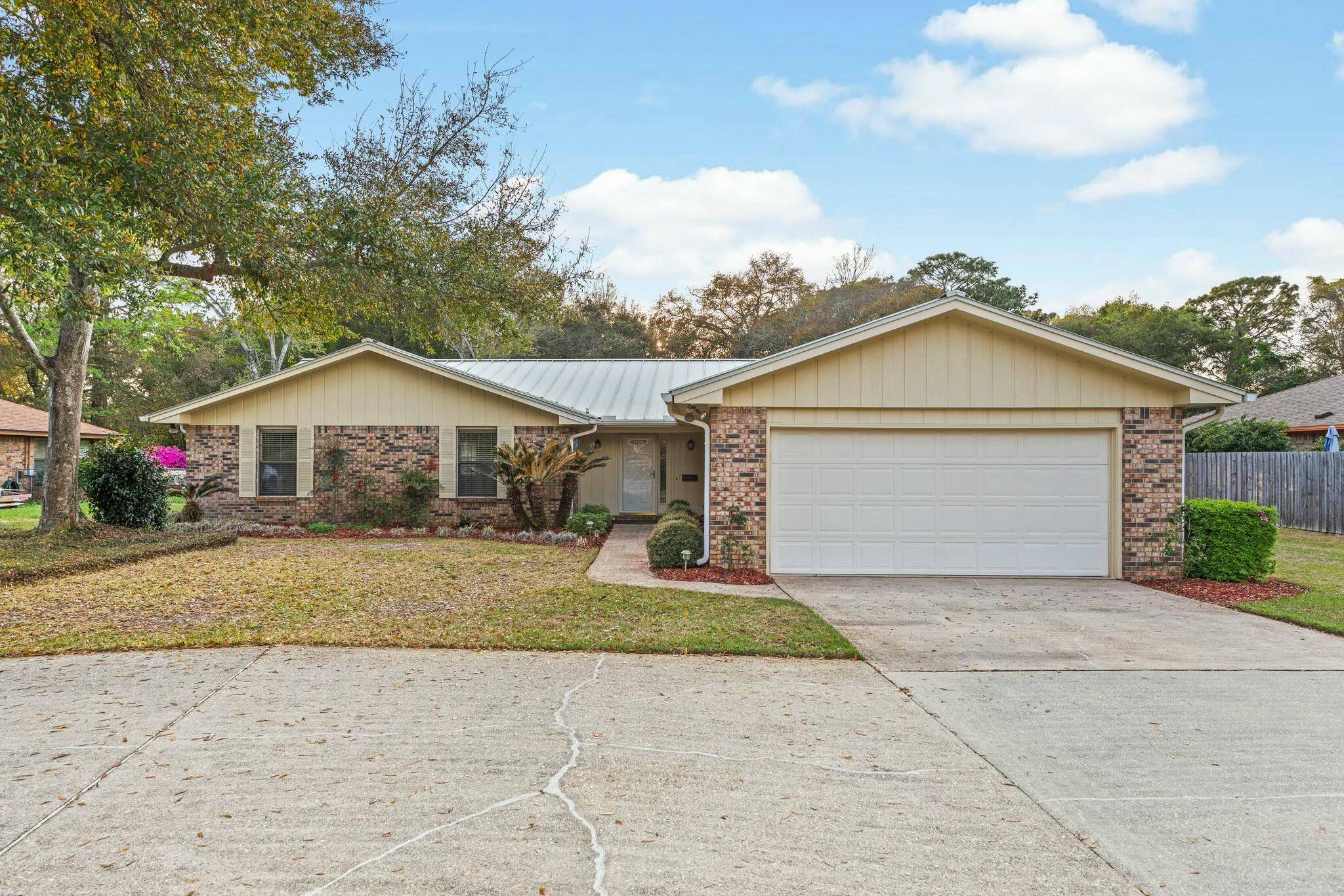 Shalimar, FL 32579,4 Lake Lorraine Circle
