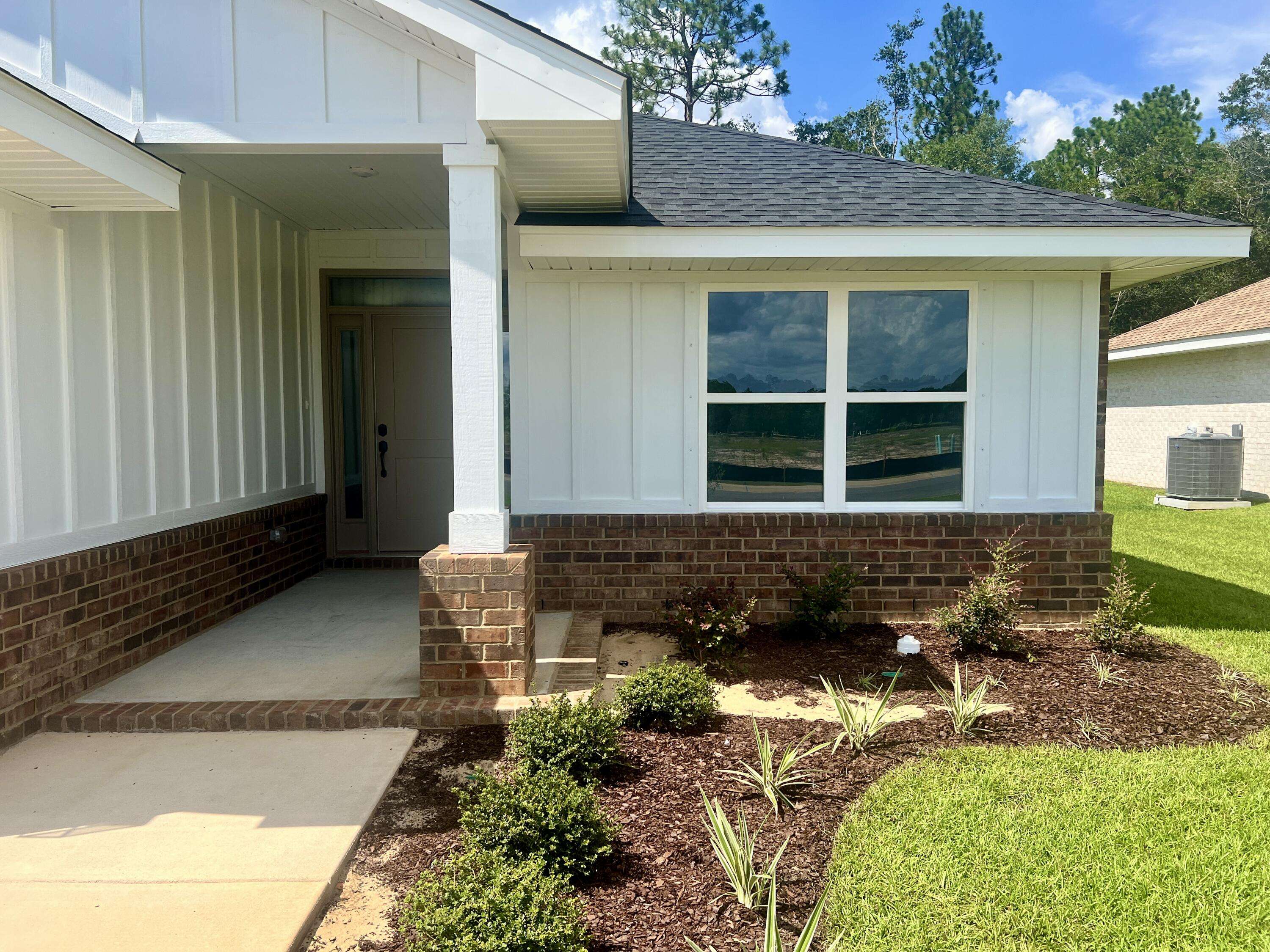 Milton, FL 32583,5283 Hidden Pines Circle