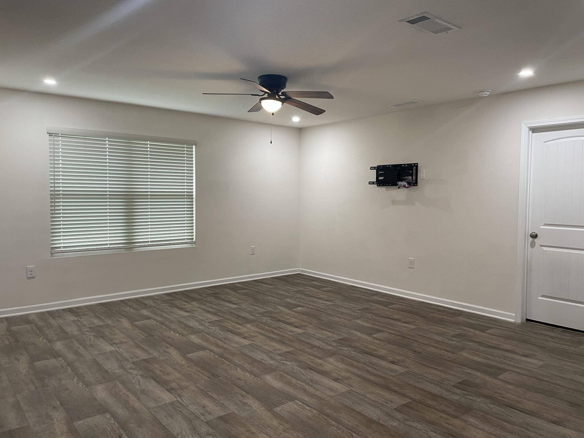 Crestview, FL 32539,920 Merganser Way