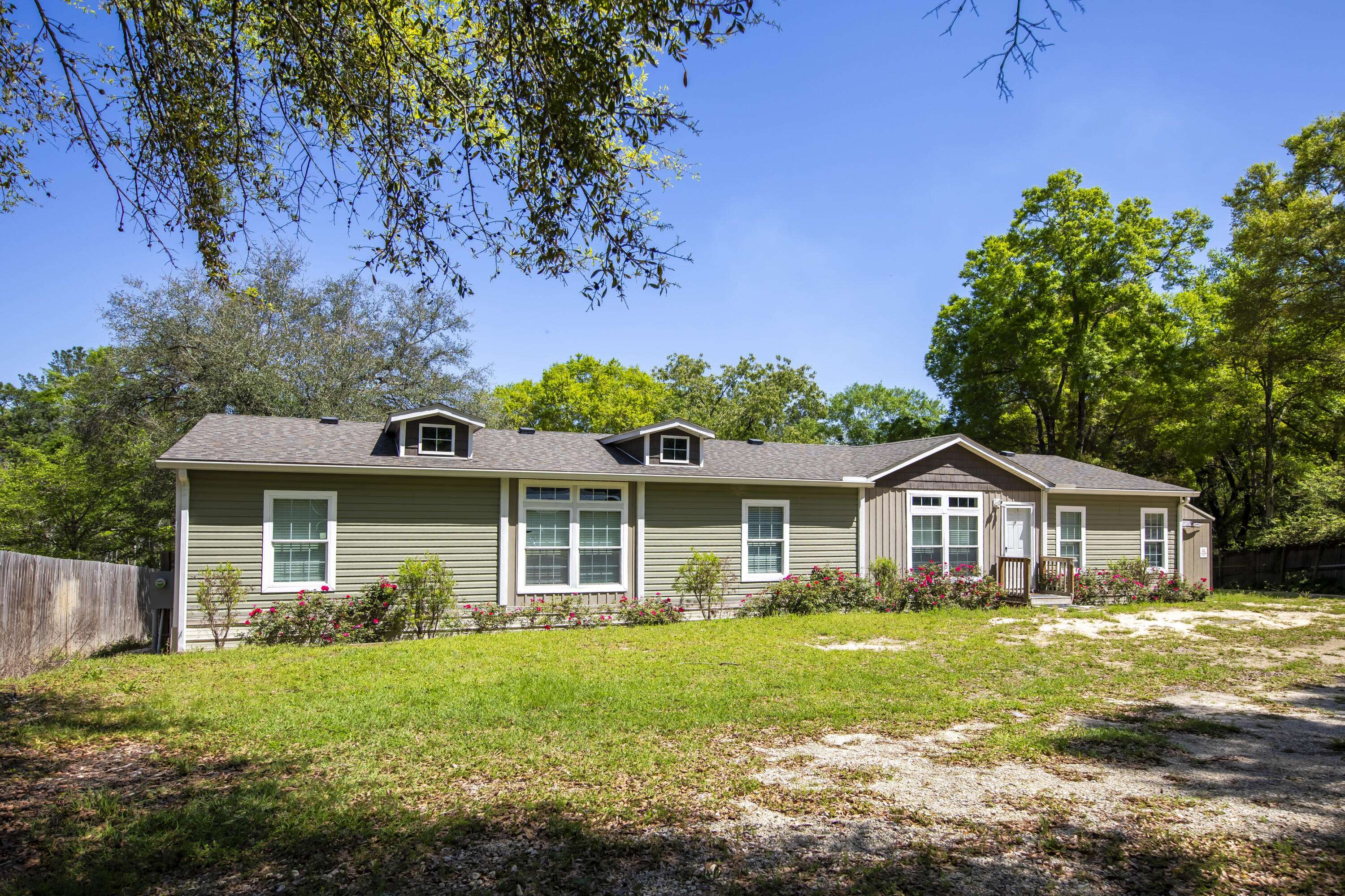 Freeport, FL 32439,748 Phillips Drive