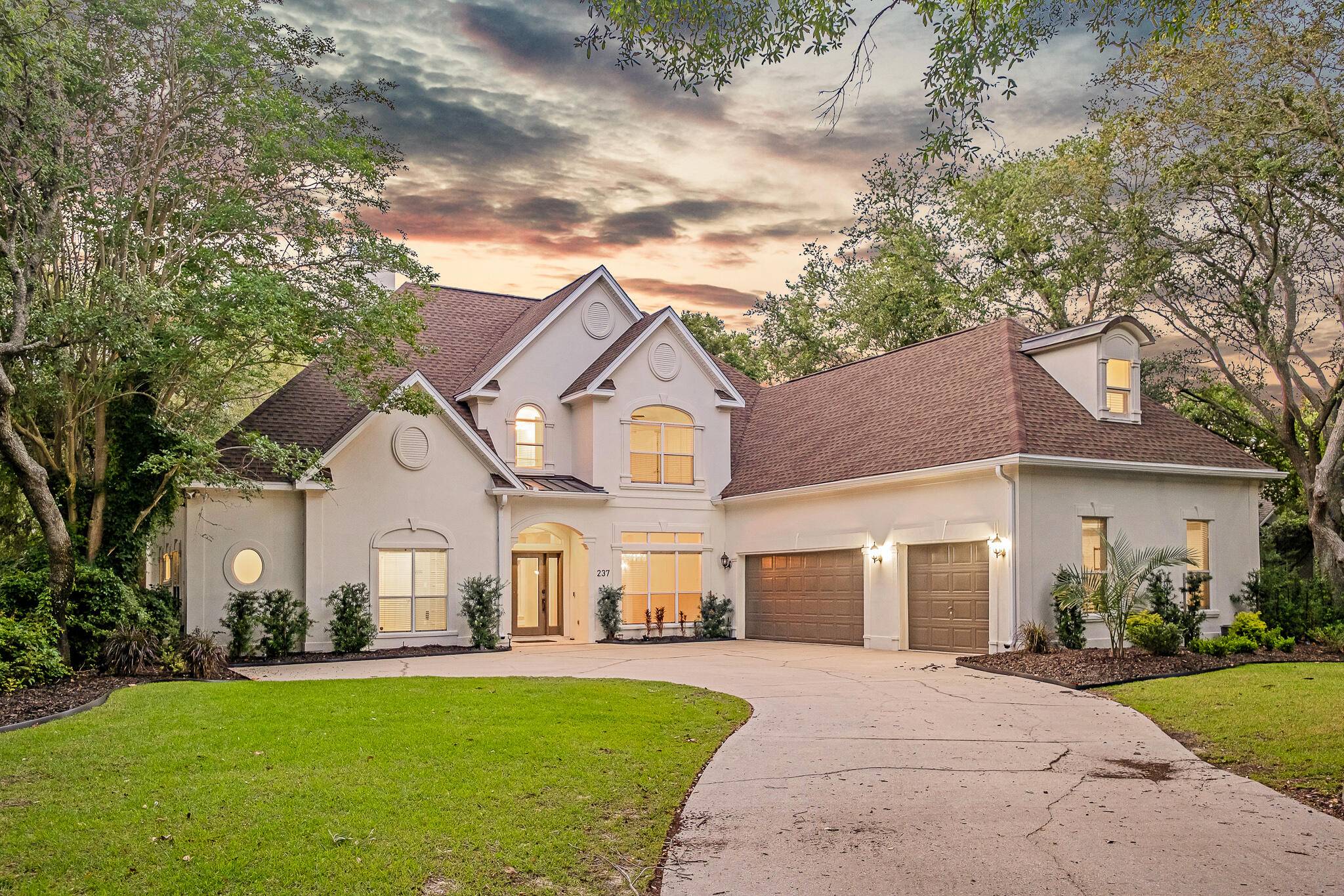 Destin, FL 32541,237 Matties Way