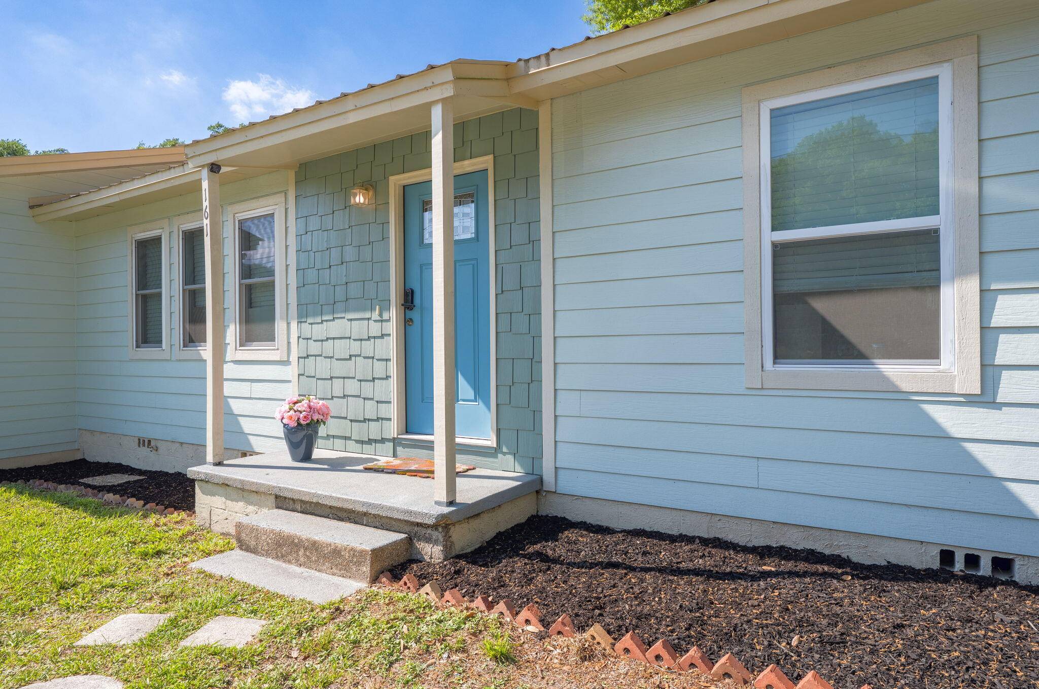 Crestview, FL 32536,161 W North Avenue