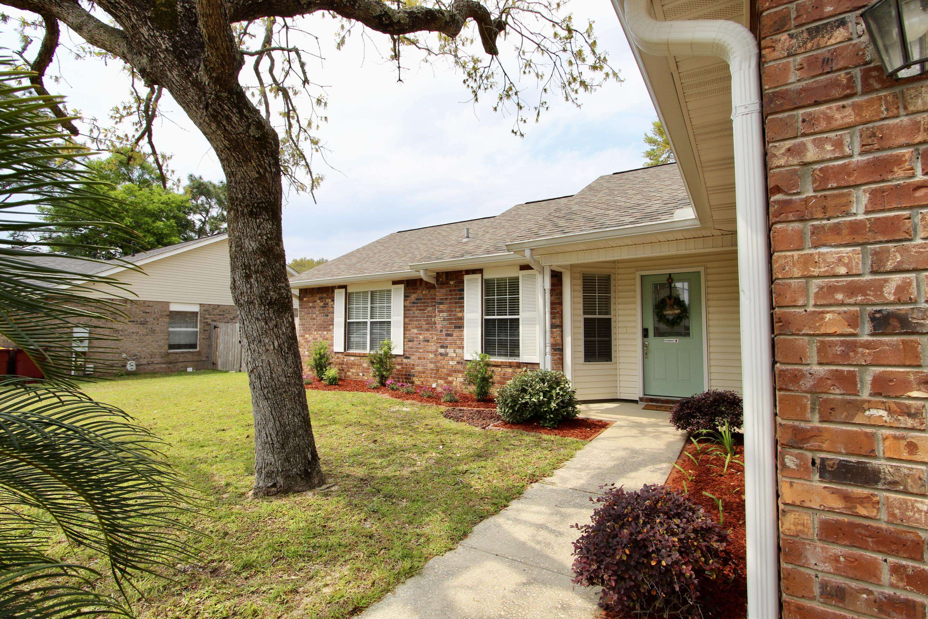 Crestview, FL 32539,206 Secretariat Drive