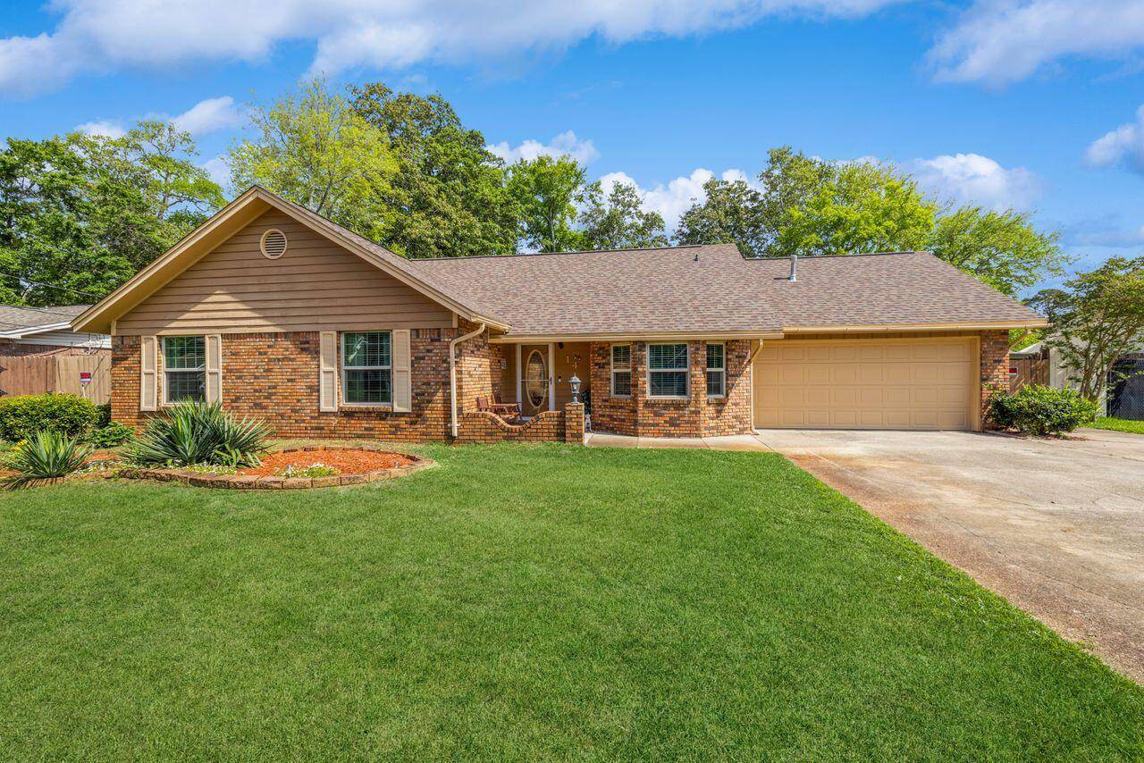 Mary Esther, FL 32569,14 Lakewood Street
