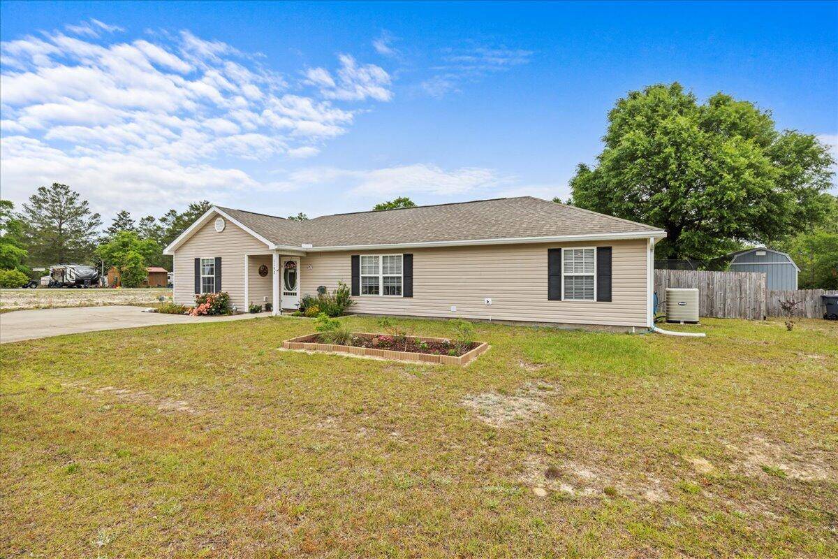 Defuniak Springs, FL 32433,1192 Oakwood Lakes Boulevard