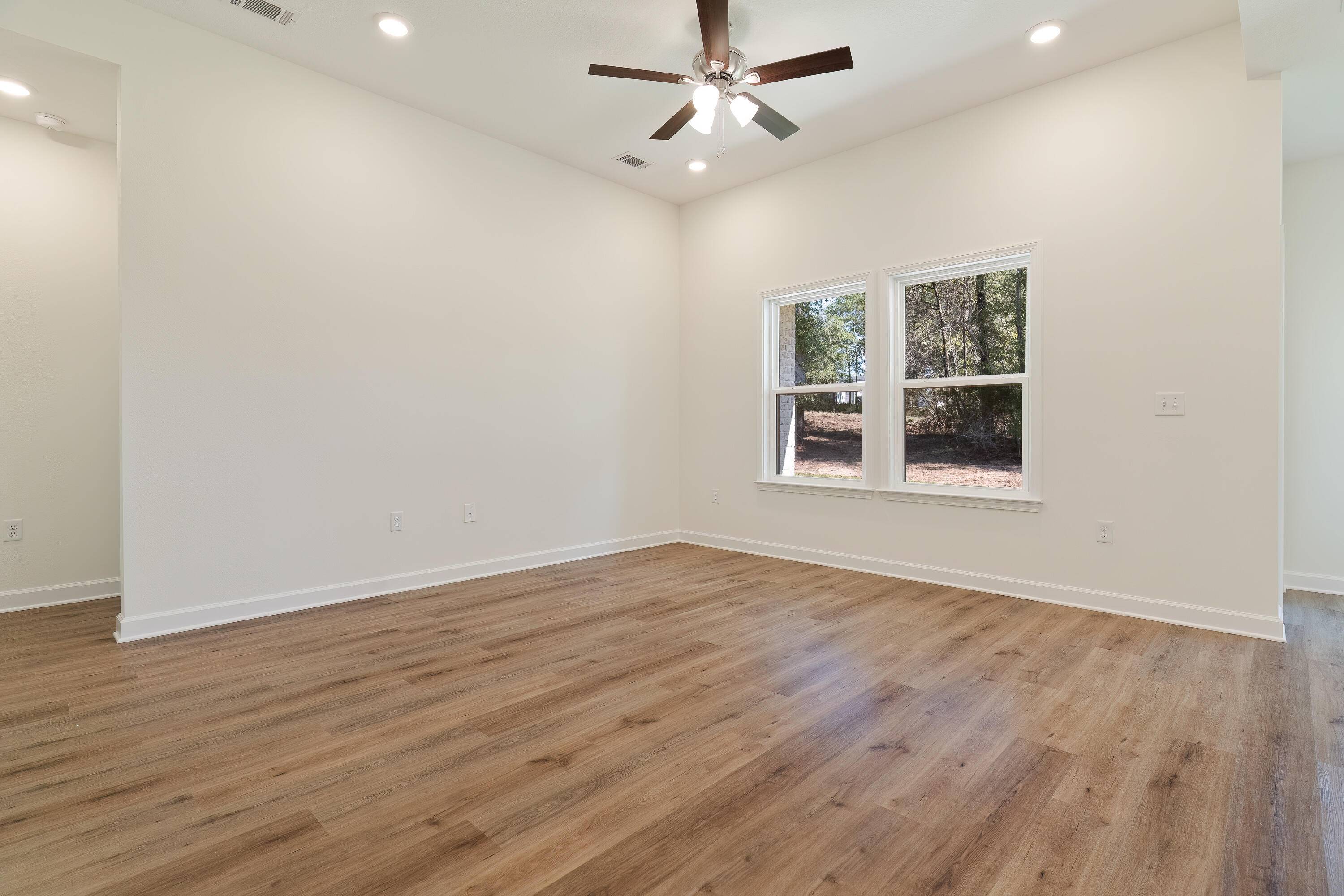 Crestview, FL 32539,6007 Oak Hollow Way