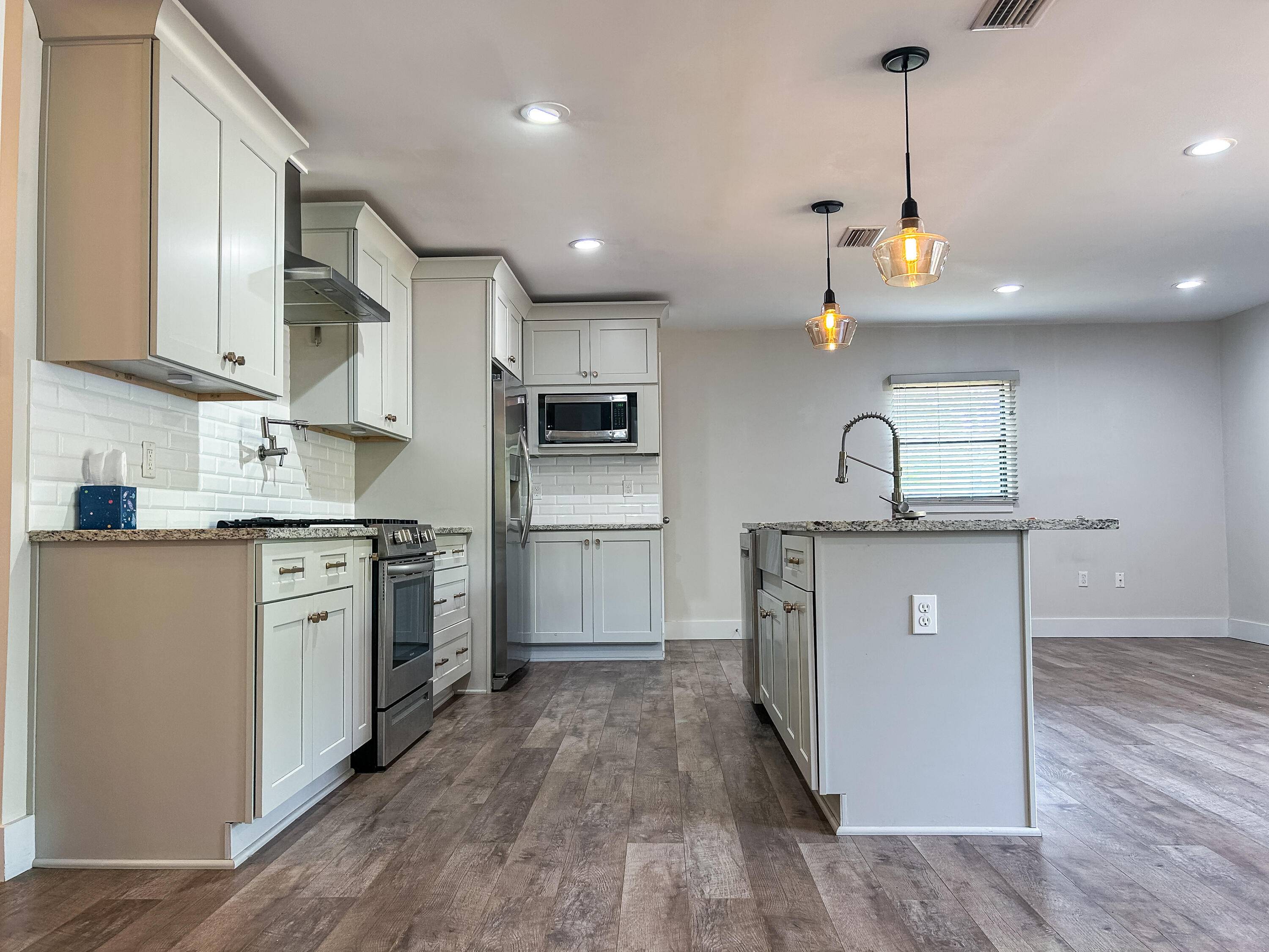 Fort Walton Beach, FL 32548,107 NE Ferry Road