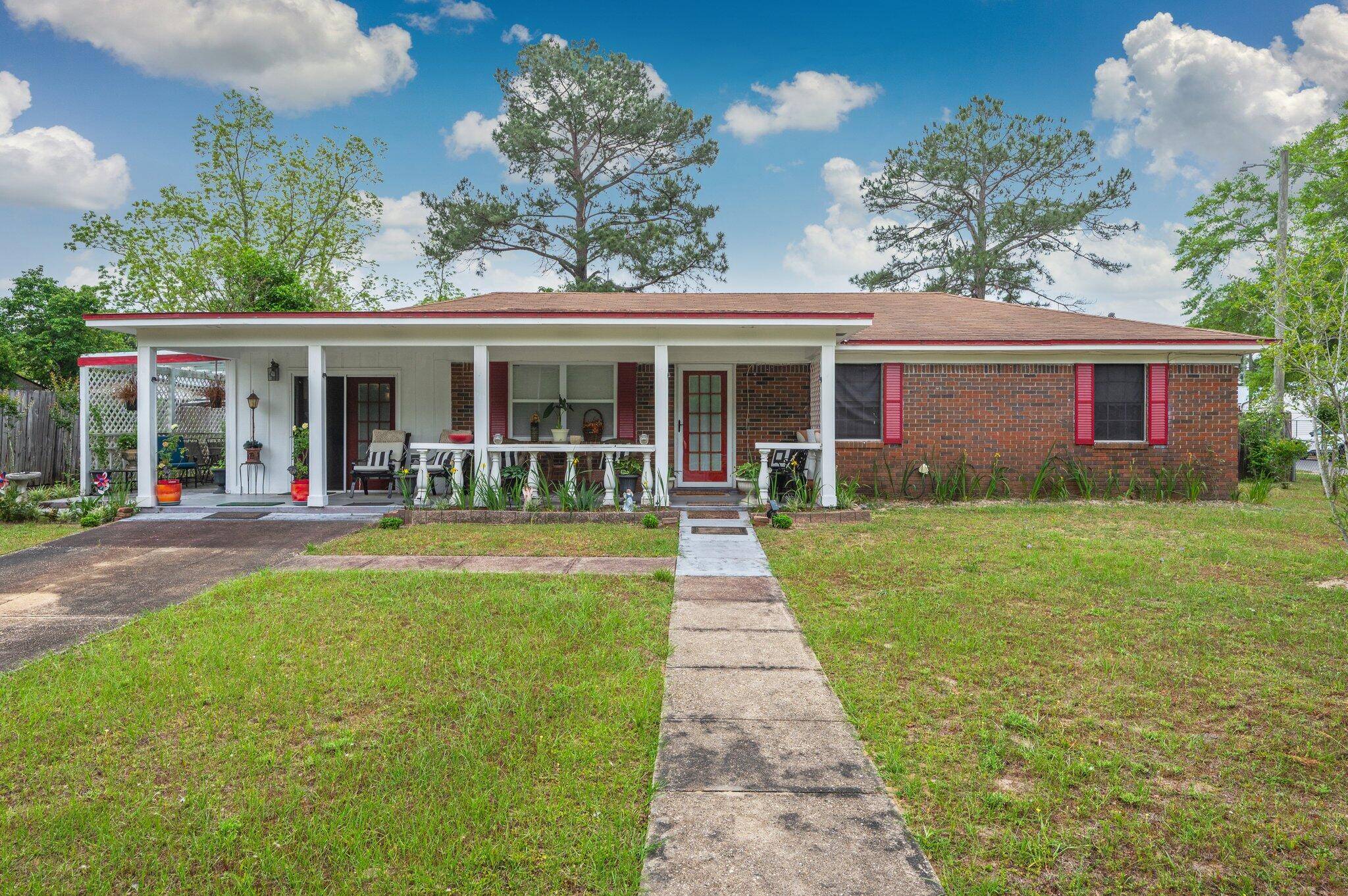 Crestview, FL 32536,115 Grimes Avenue