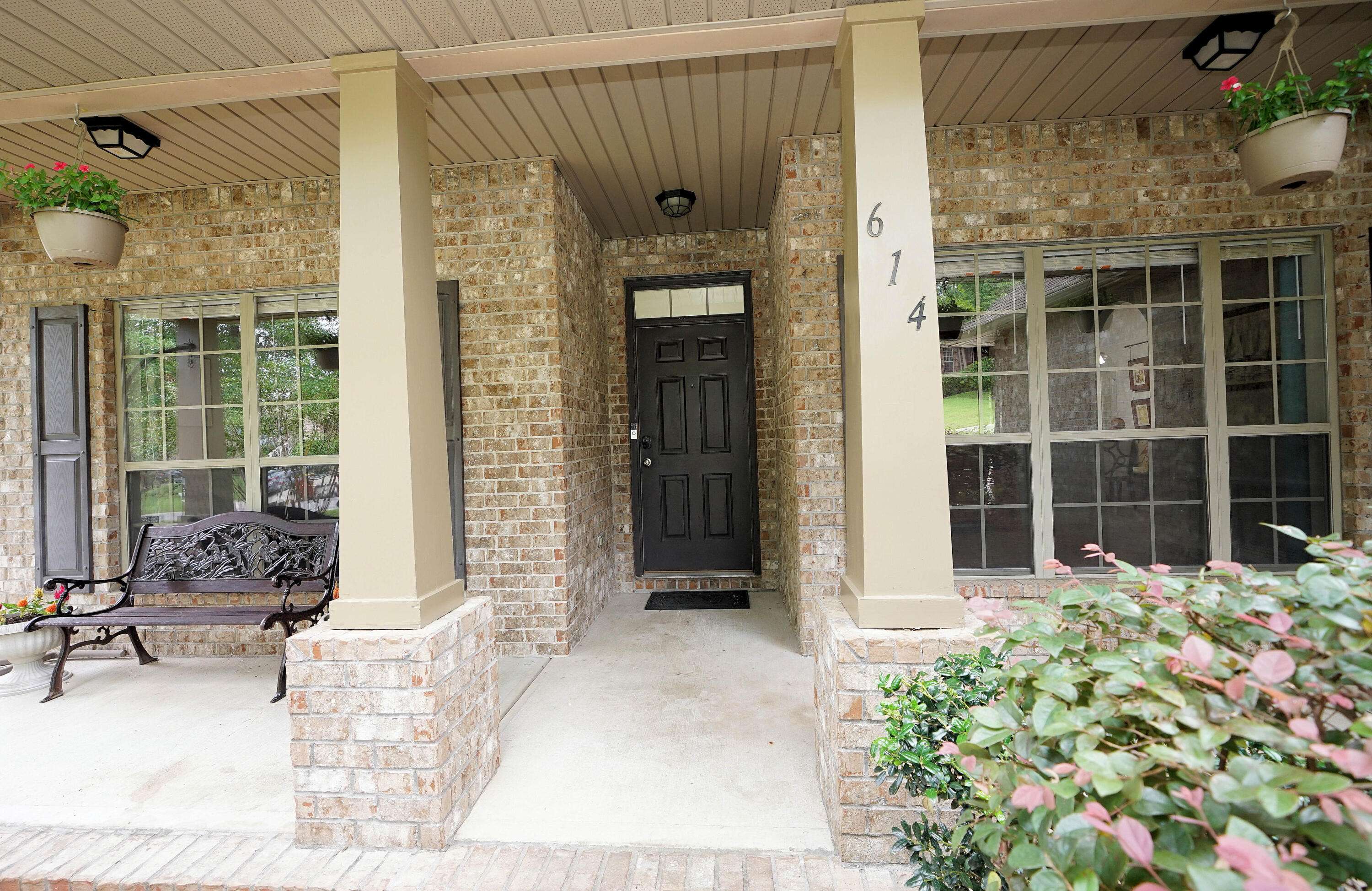 Crestview, FL 32536,614 Red Fern Road