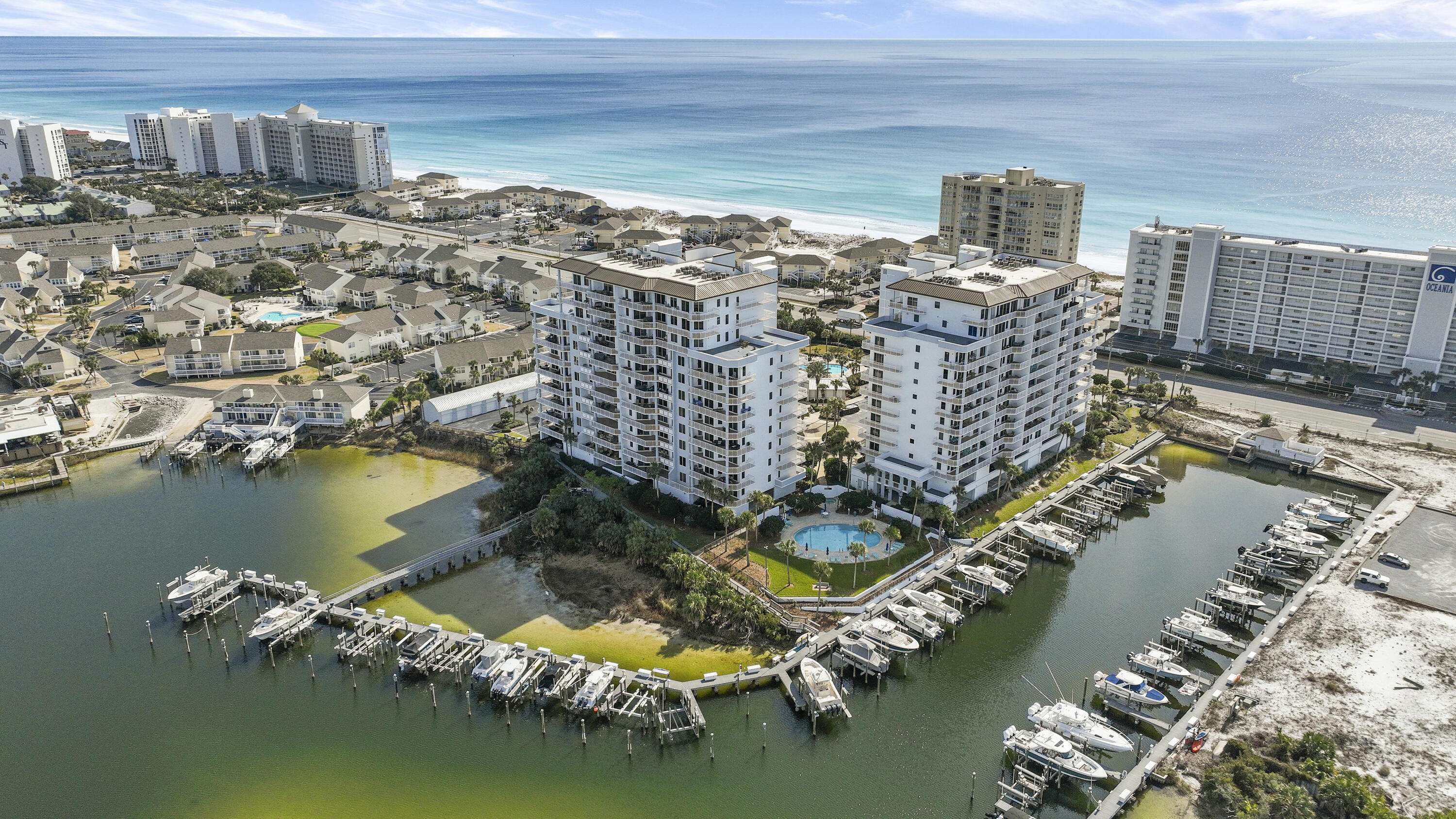 Destin, FL 32541,725 Gulf Shore Drive  #104B