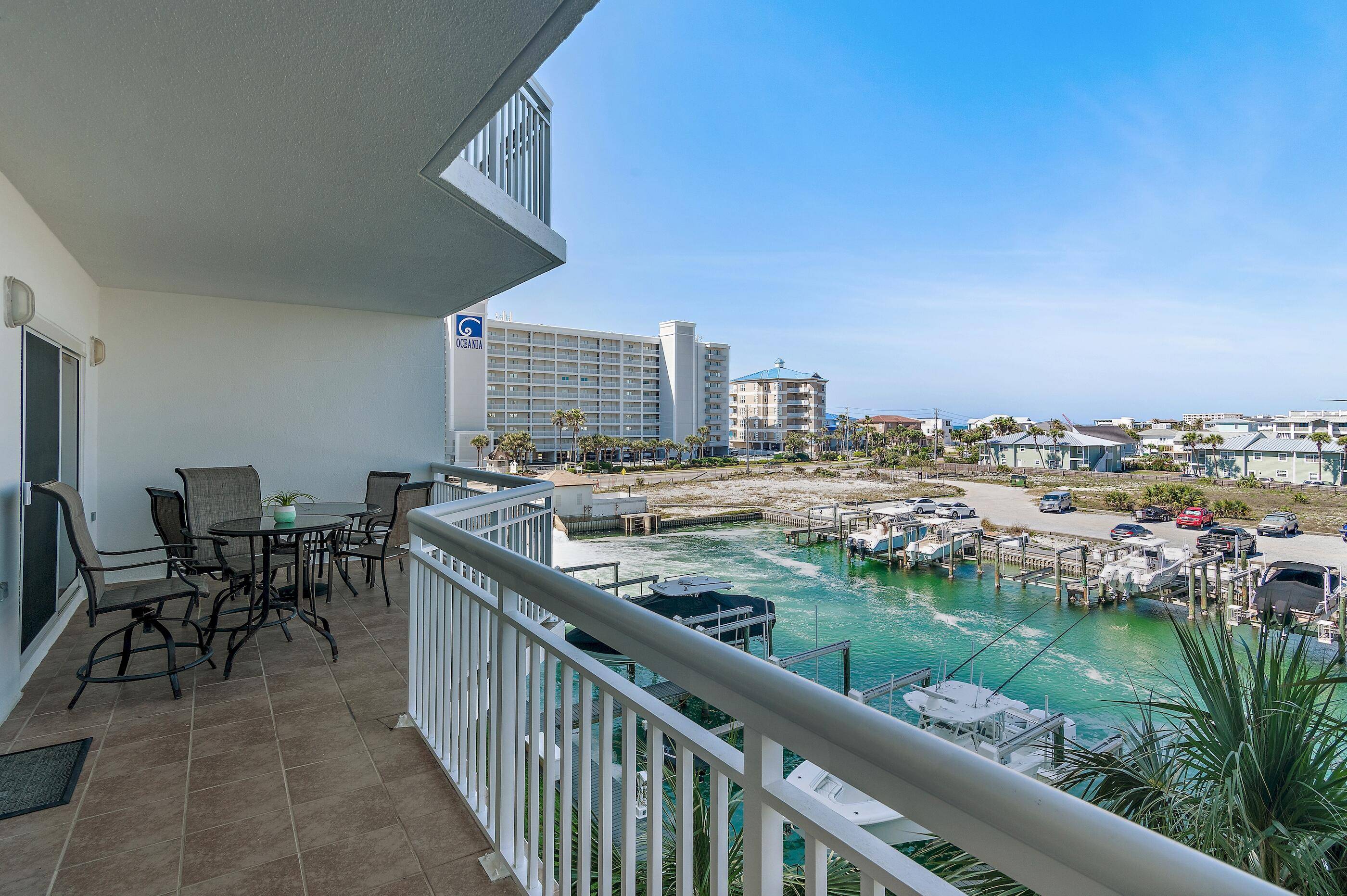 Destin, FL 32541,725 Gulf Shore Drive  #104B