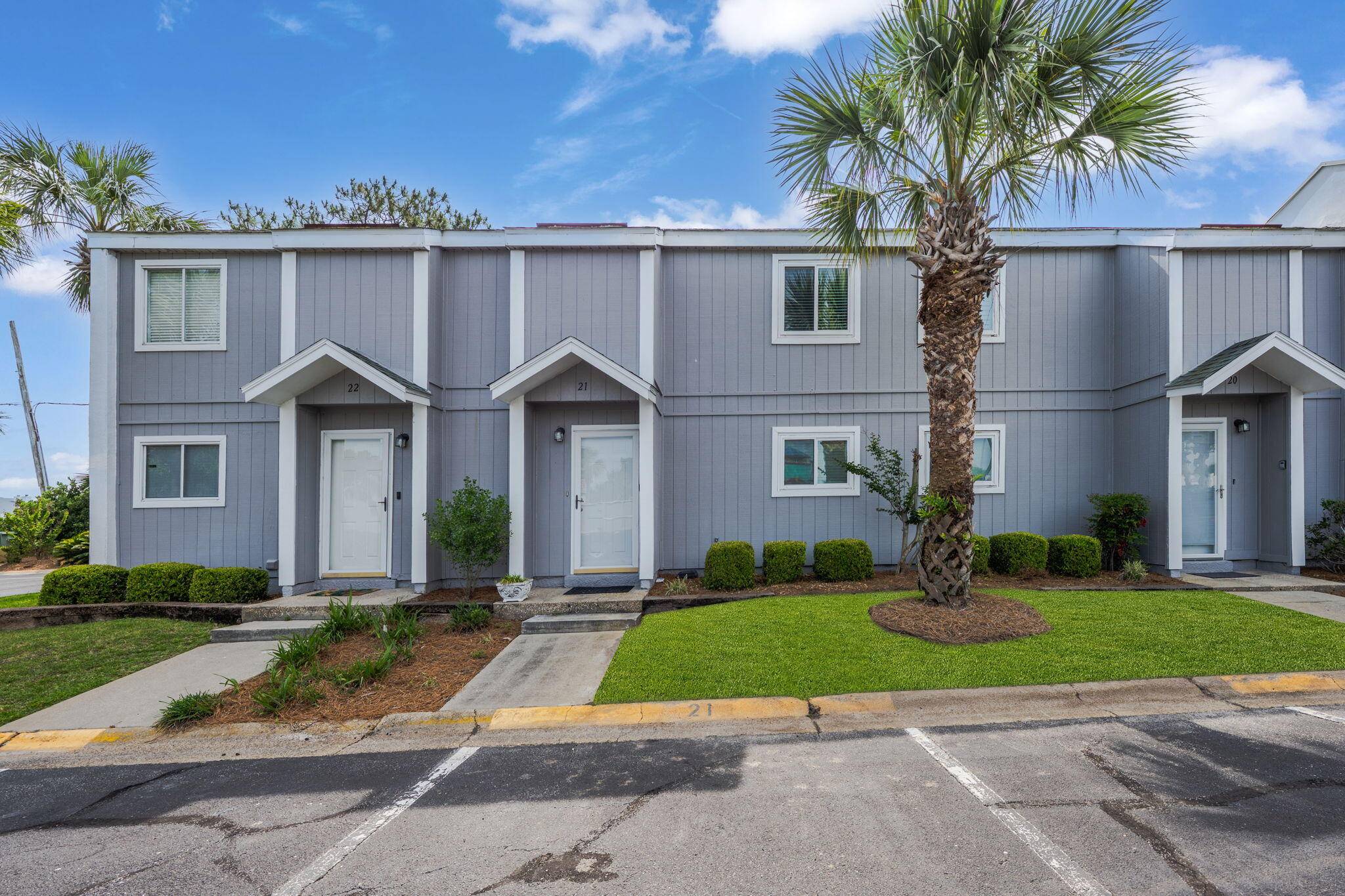 Destin, FL 32541,940 Highway 98  #21
