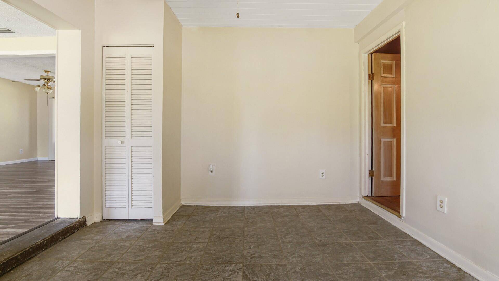 Panama City, FL 32404,4949 E 2Nd Street