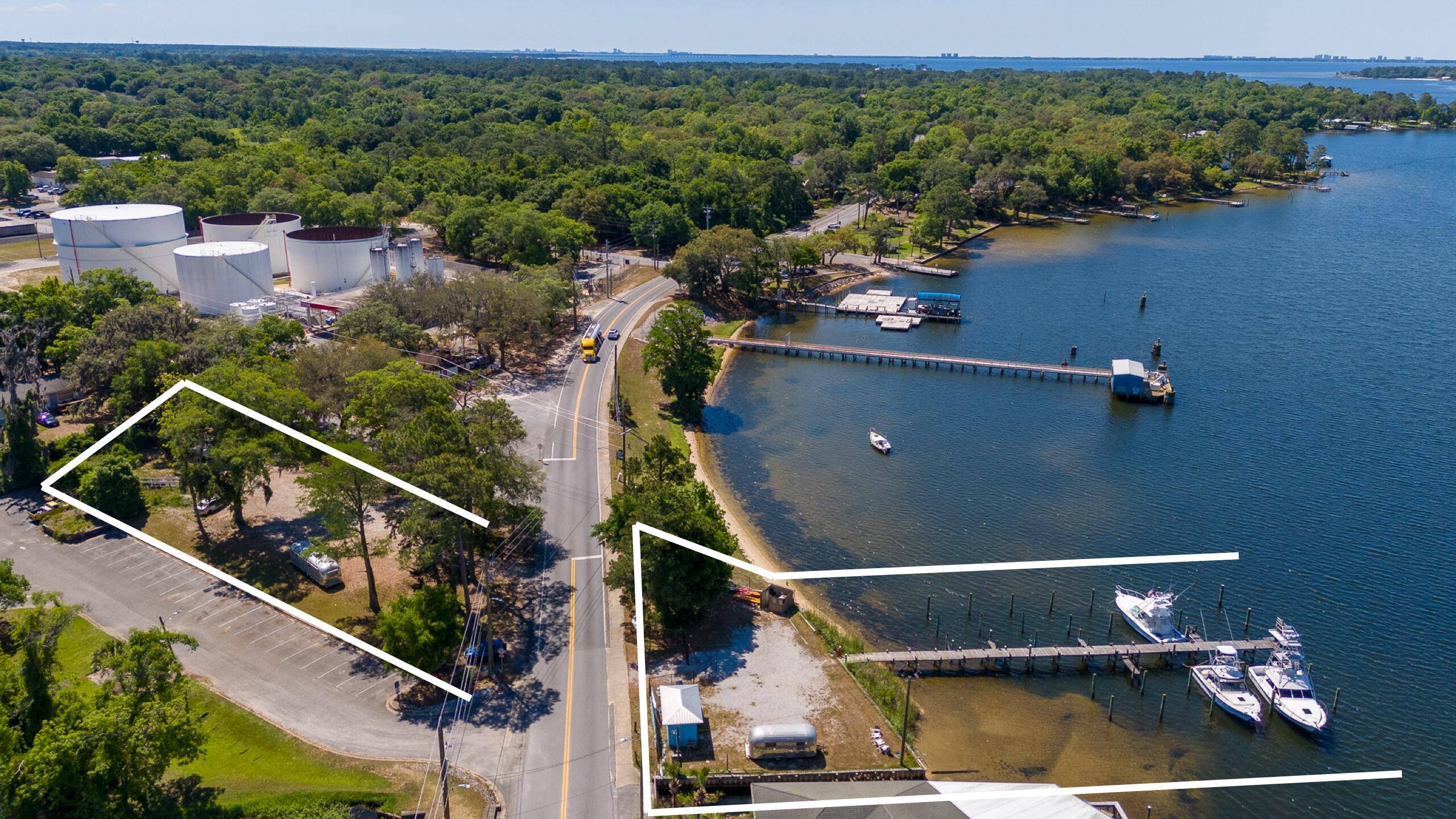 Niceville, FL 32578,834 Bayshore Drive
