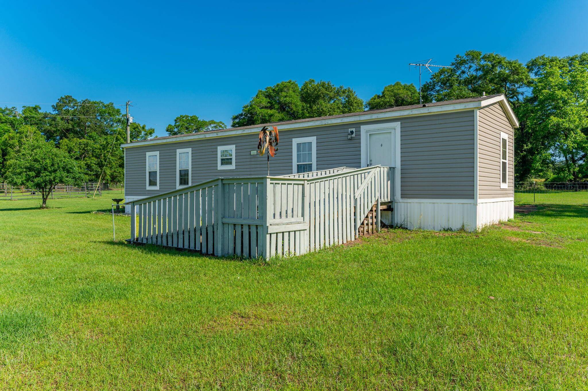 Ponce De Leon, FL 32455,2295 BERMUDA Lane